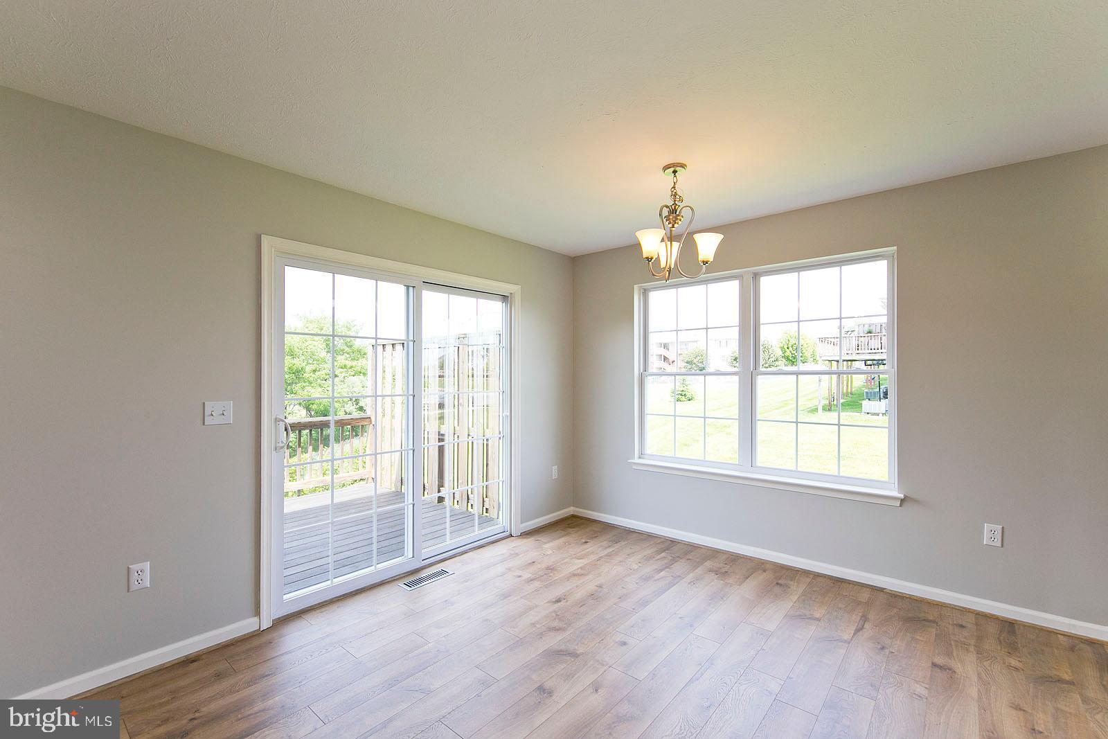 WINDSTONE - Residential Lease