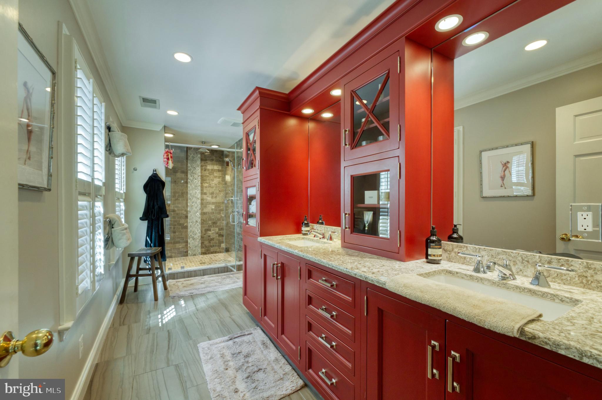 WATERFORD - Residential