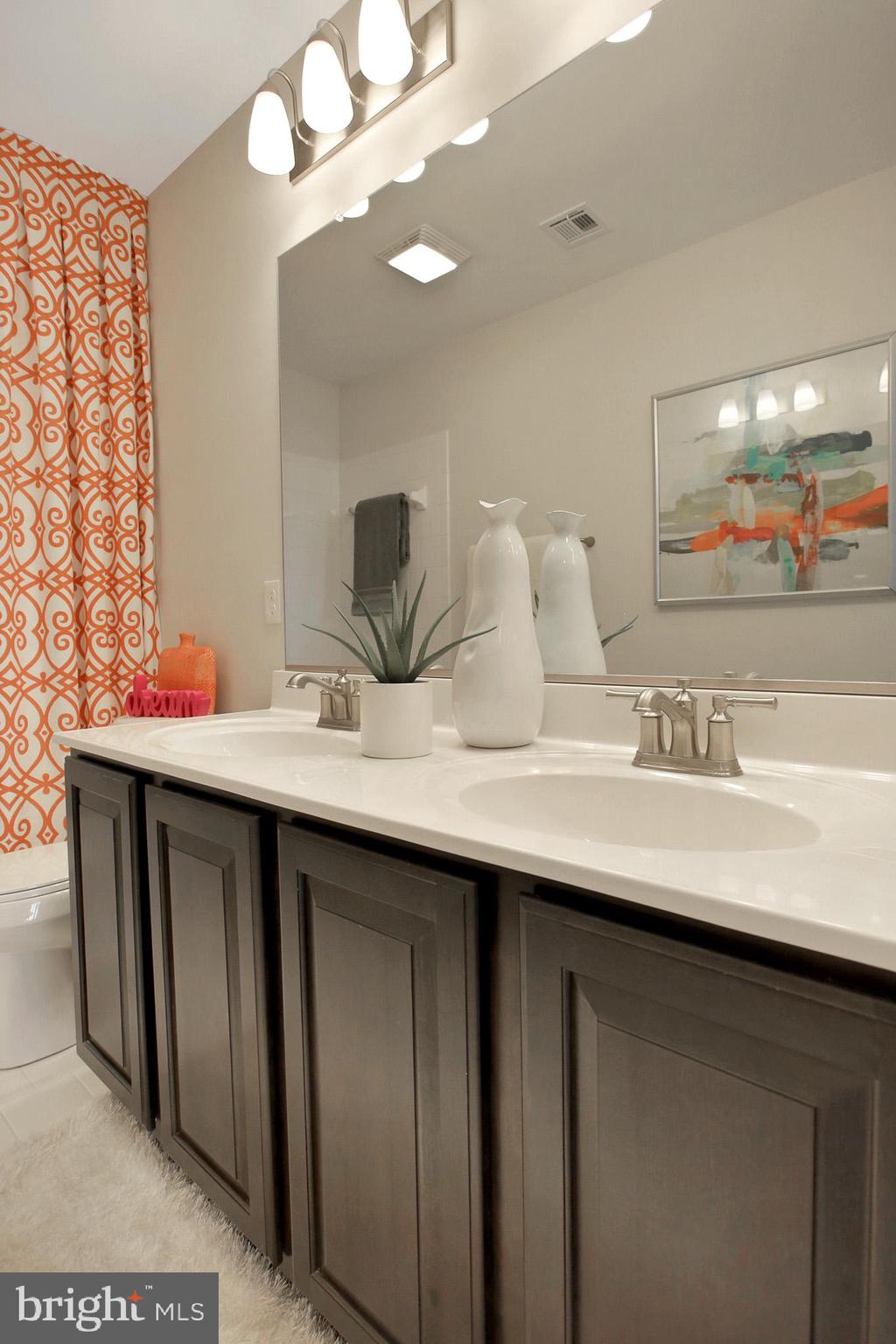 PHEASANT RUN - Residential