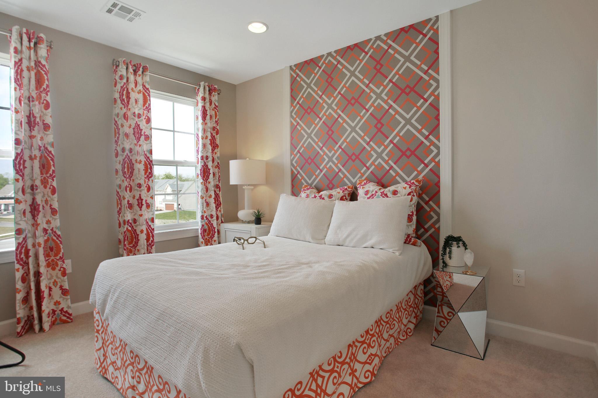 PHEASANT RUN - Residential