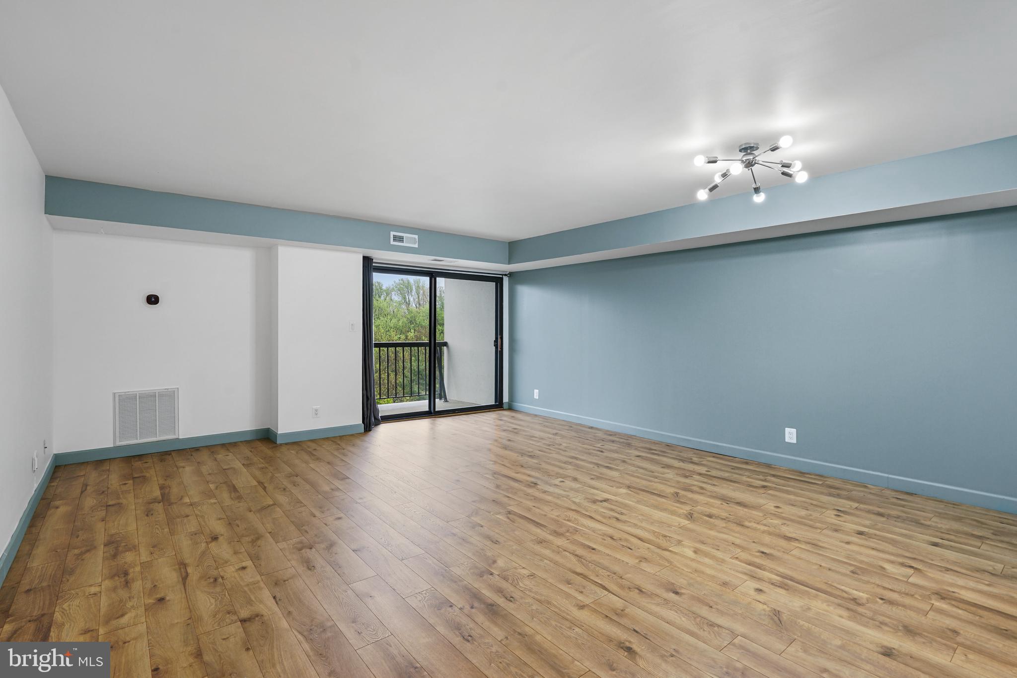 3800 POWELL LANE 703