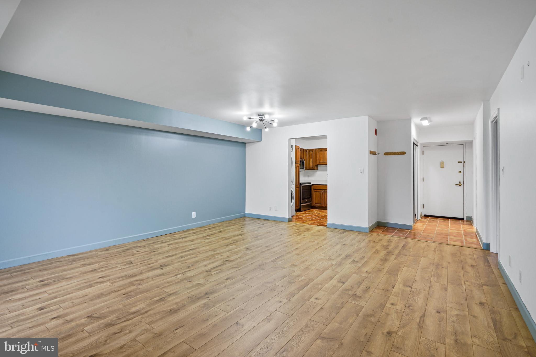 3800 POWELL LANE 703