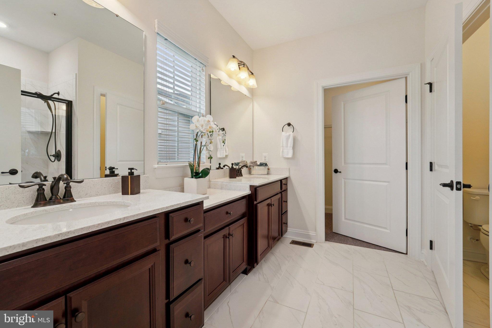 TWO RIVERS - Residential