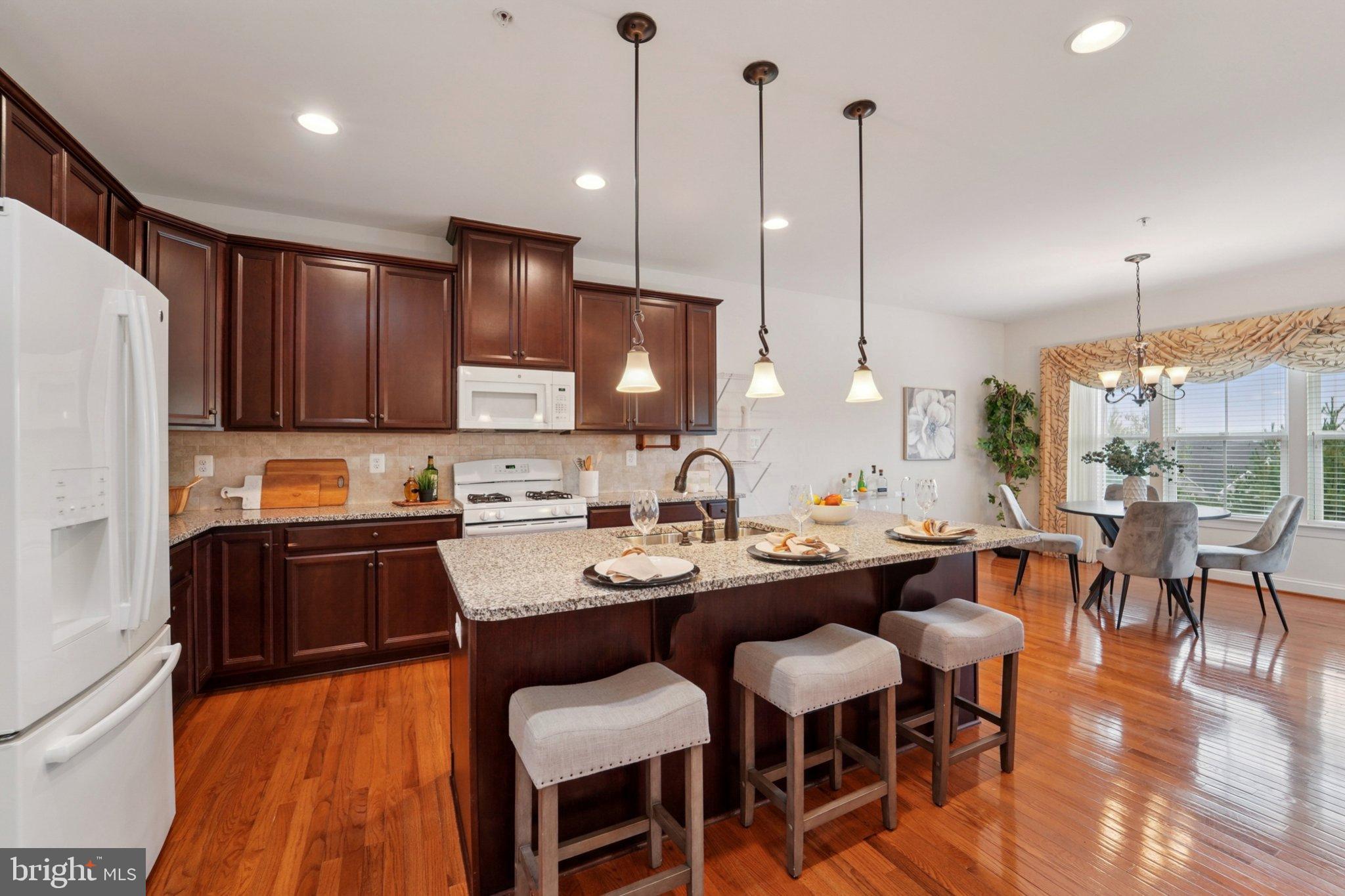 TWO RIVERS - Residential