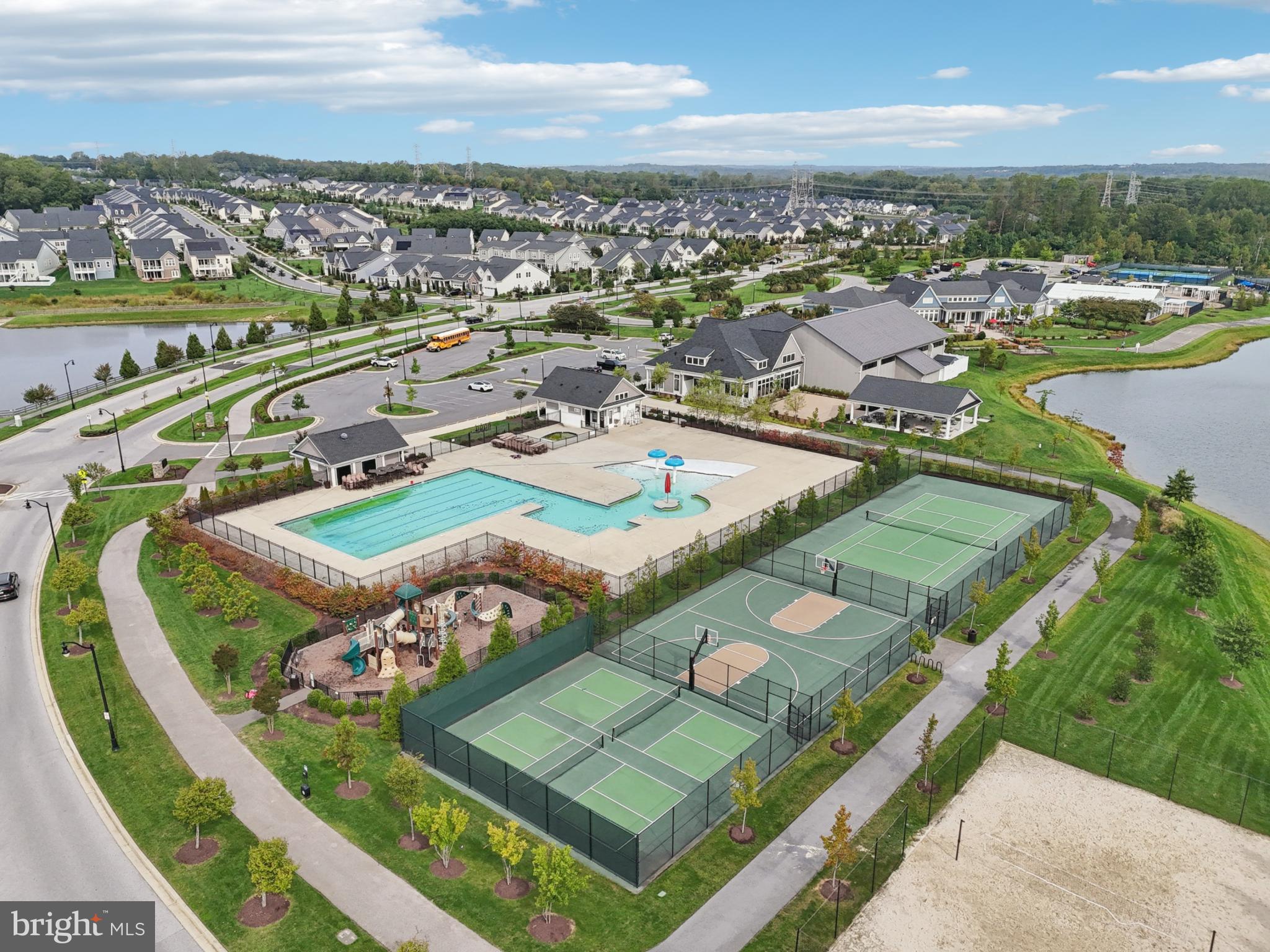 TWO RIVERS - Residential