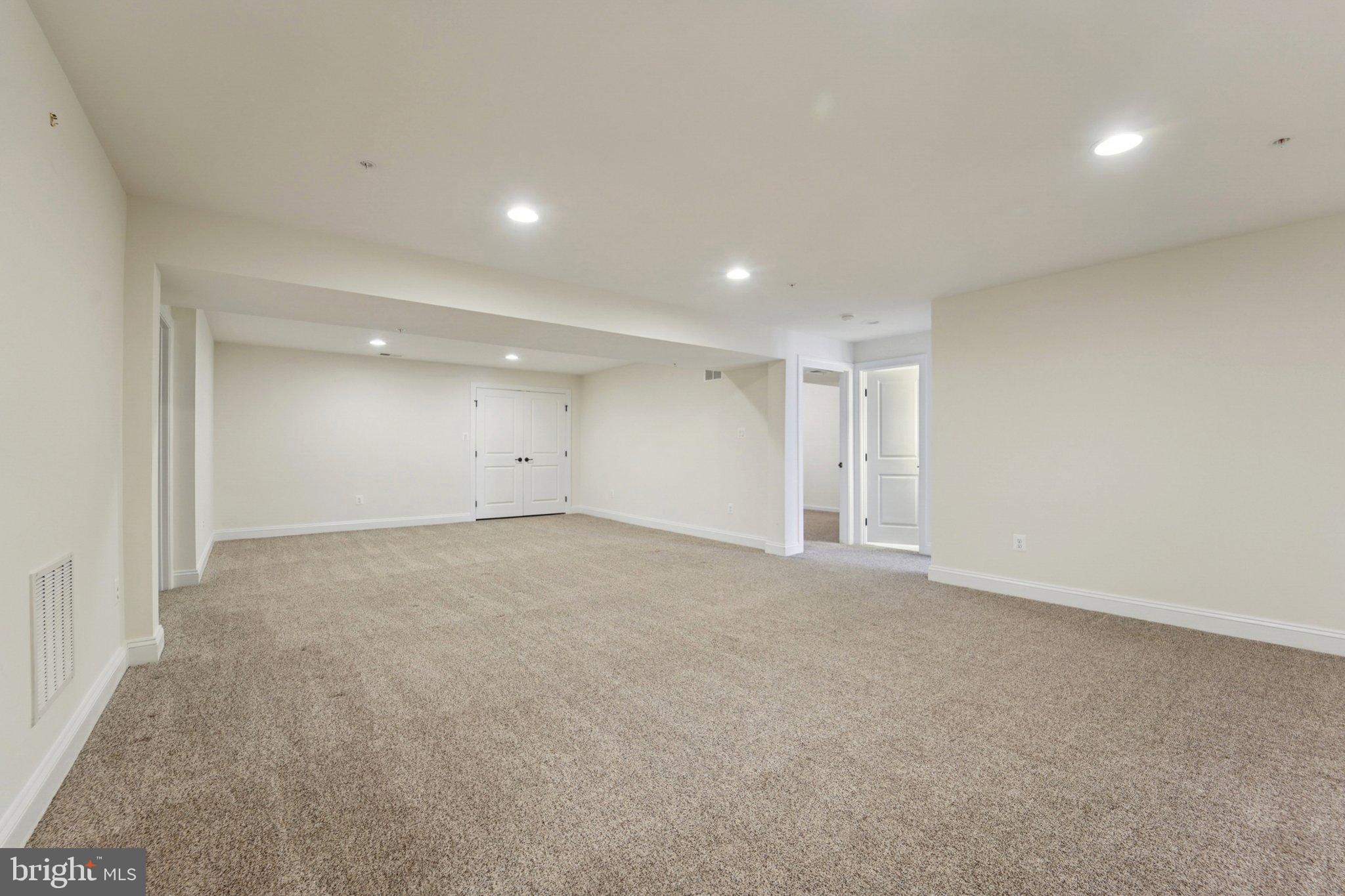 TWO RIVERS - Residential