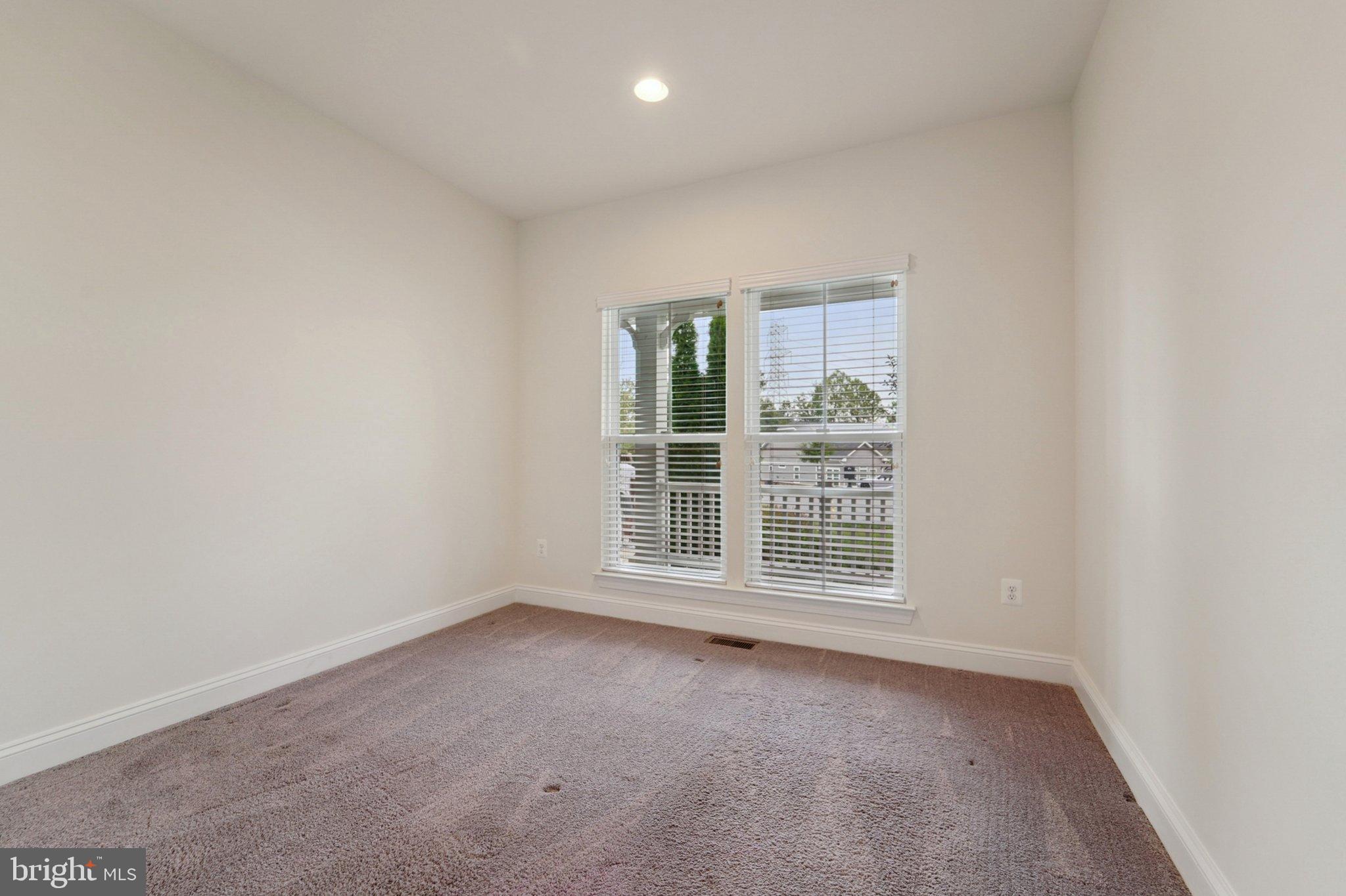 TWO RIVERS - Residential