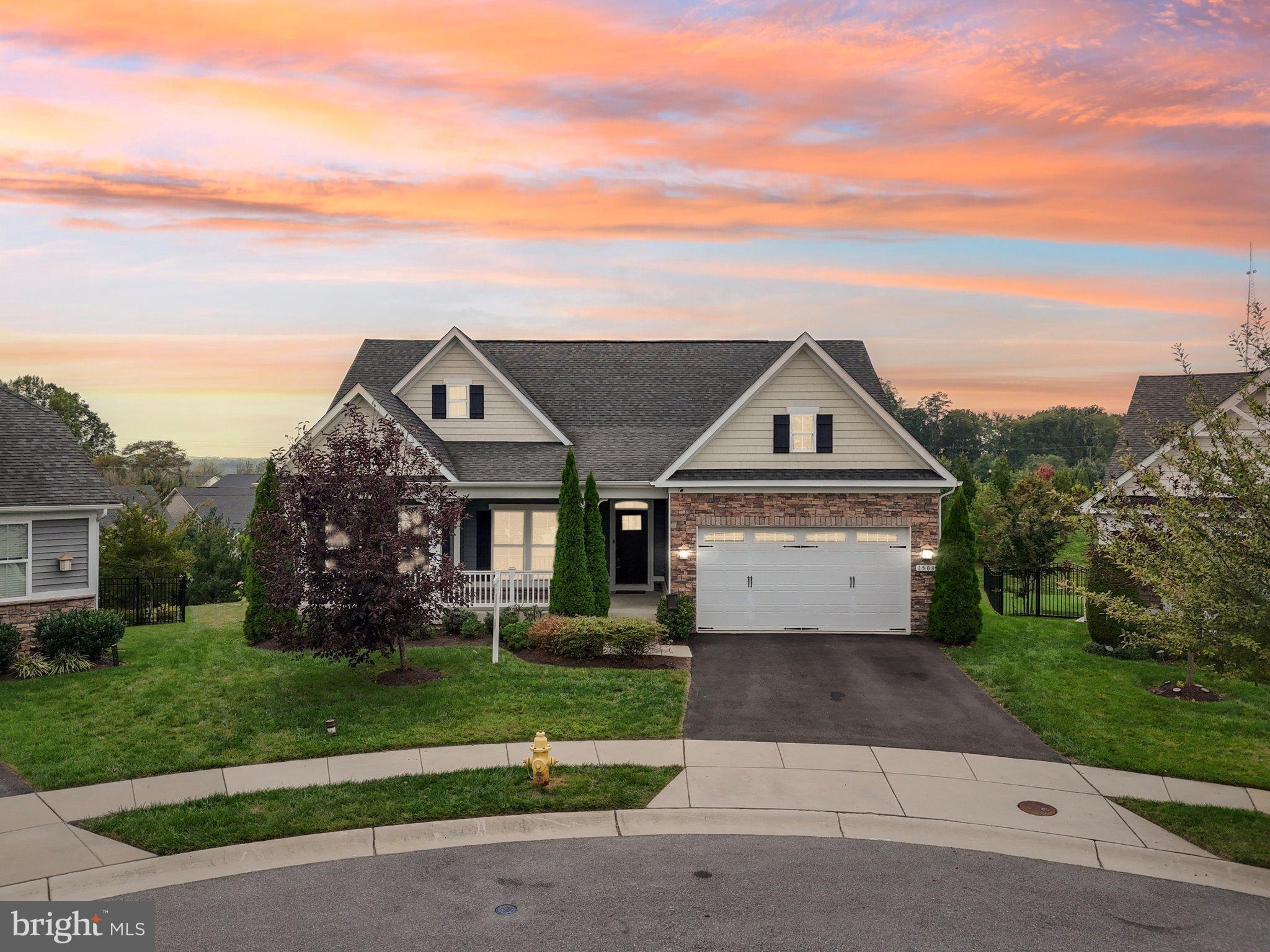 TWO RIVERS - Residential