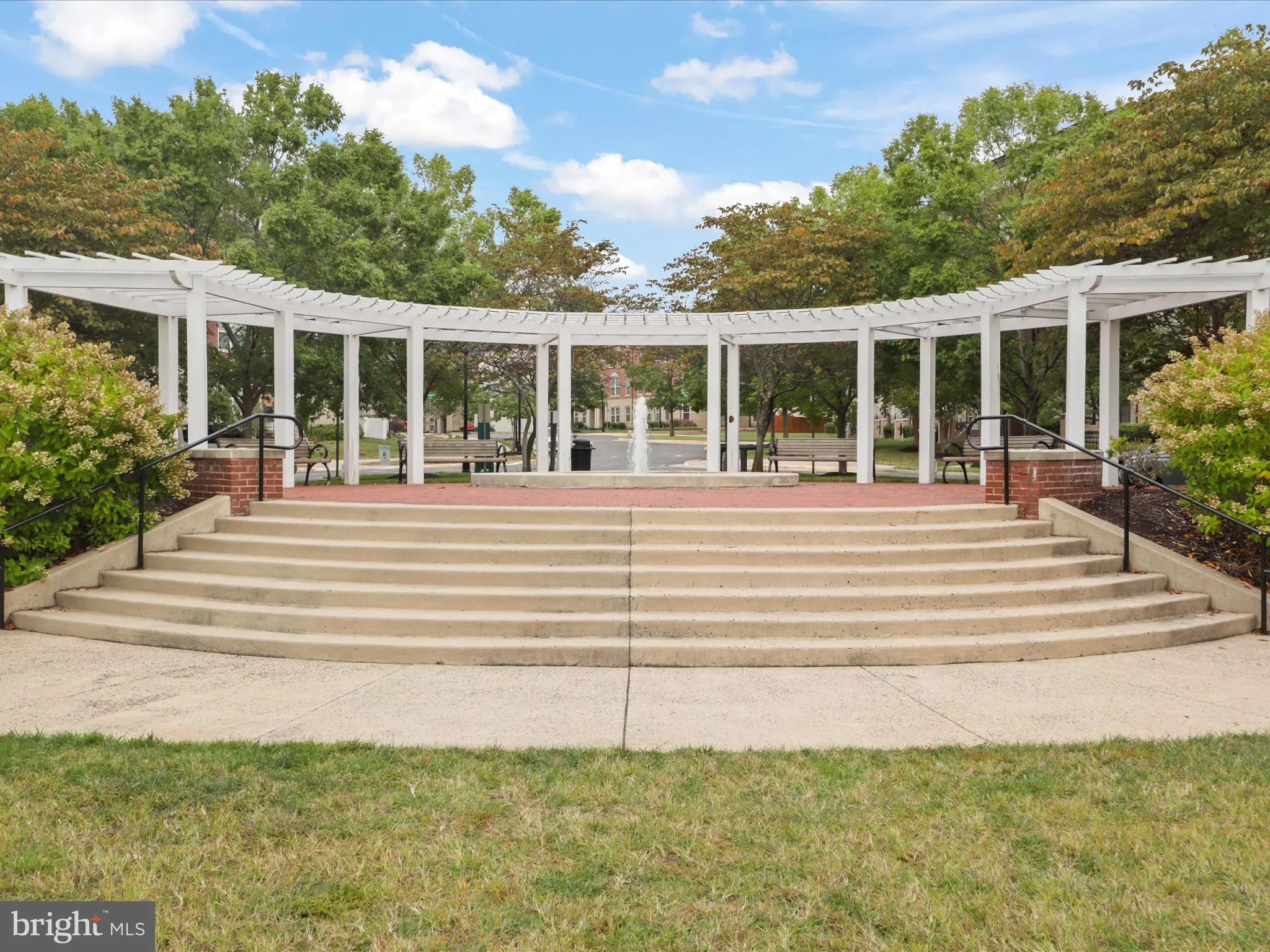 Gainesville, Virginia 20155, United States, 3 Bedrooms Bedrooms, ,4 BathroomsBathrooms,Residential,Active,217199