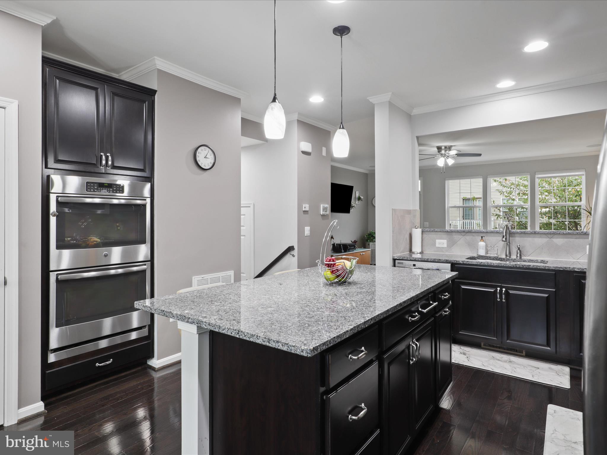 MADISON CRESCENT - Residential