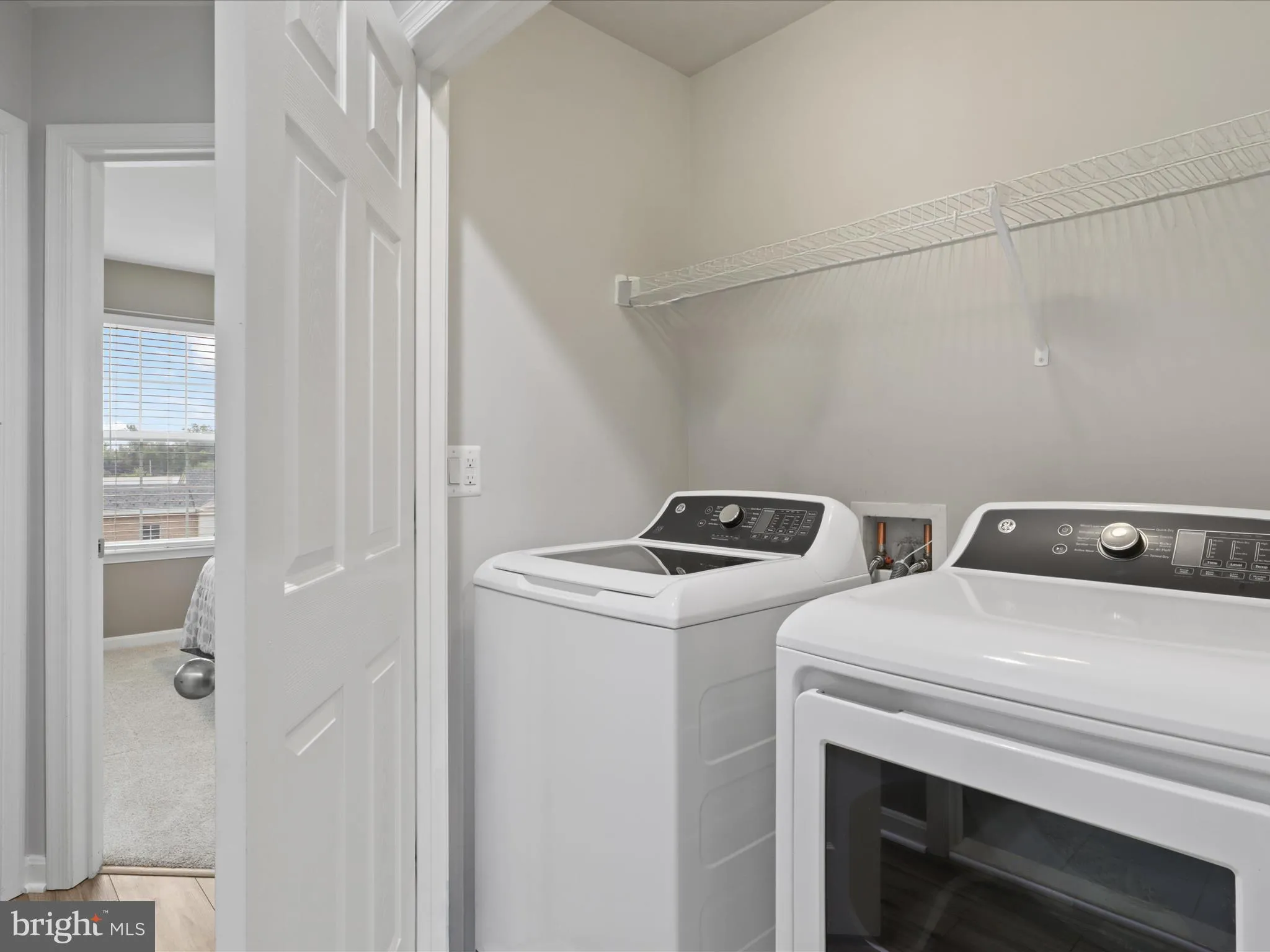 Gainesville, Virginia 20155, United States, 3 Bedrooms Bedrooms, ,4 BathroomsBathrooms,Residential,Active,217199