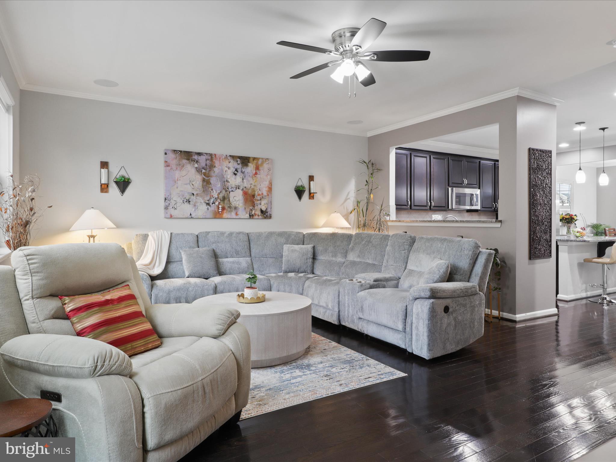 MADISON CRESCENT - Residential