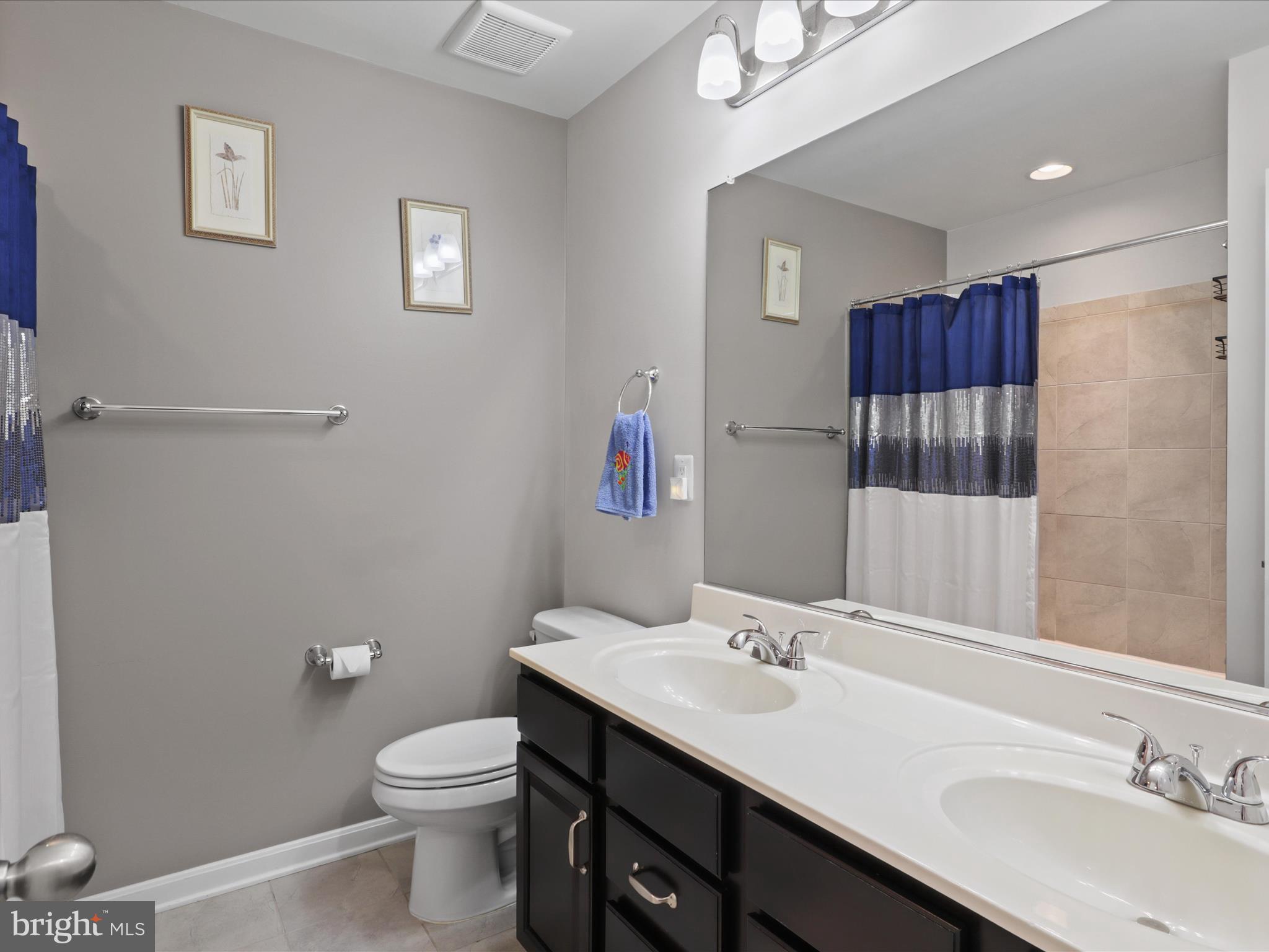 MADISON CRESCENT - Residential