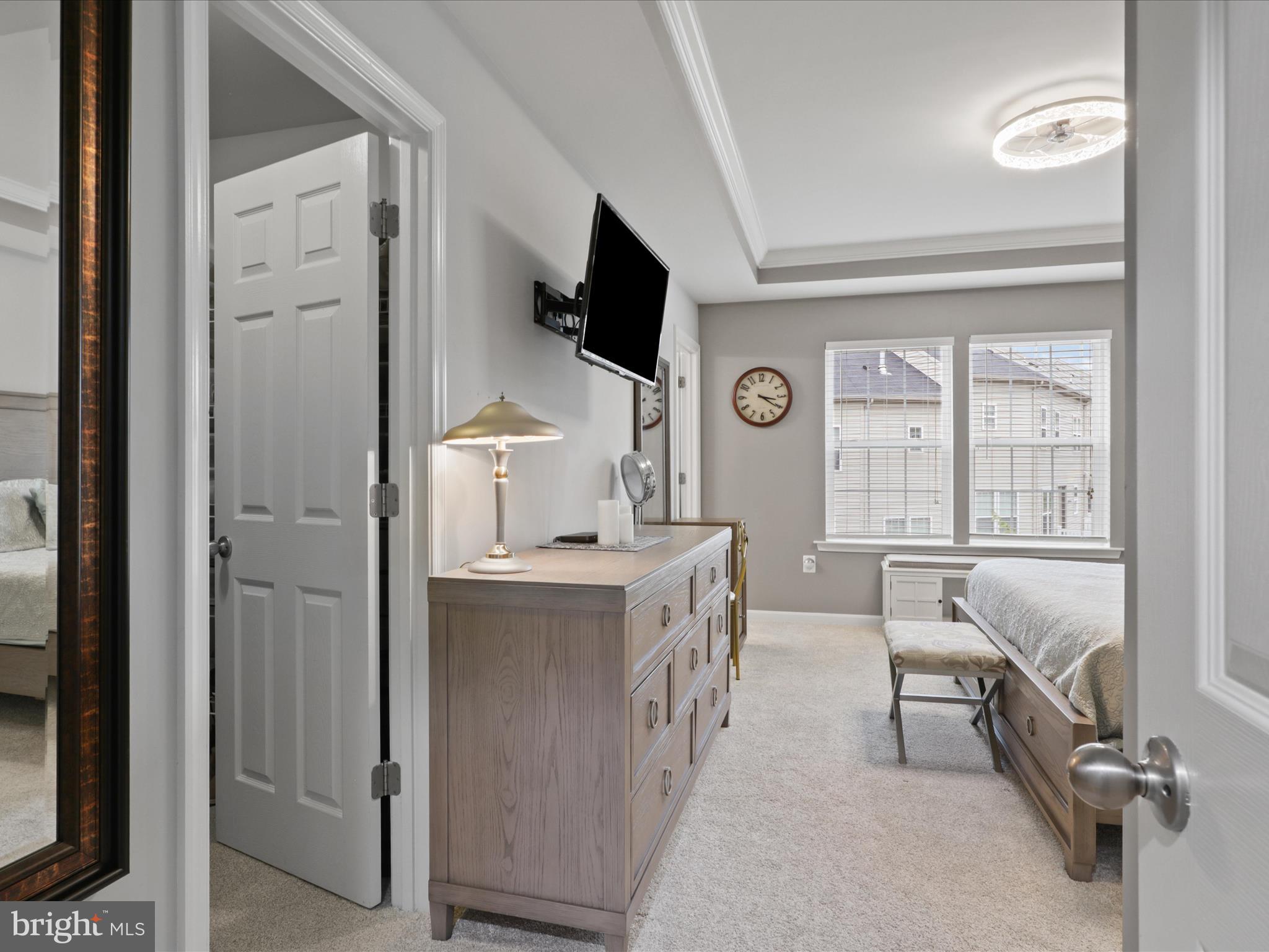 MADISON CRESCENT - Residential