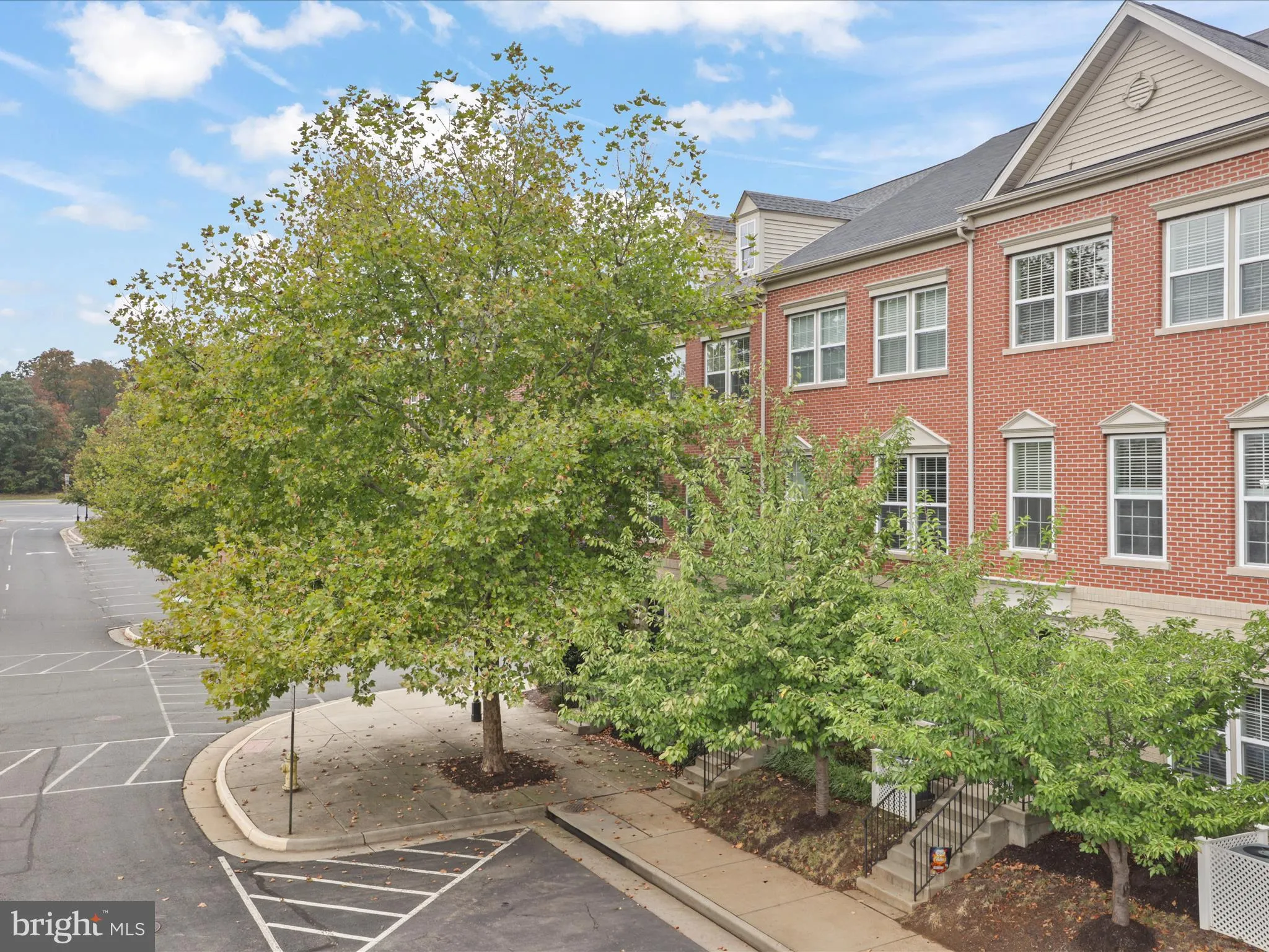 Gainesville, Virginia 20155, United States, 3 Bedrooms Bedrooms, ,4 BathroomsBathrooms,Residential,Active,217199