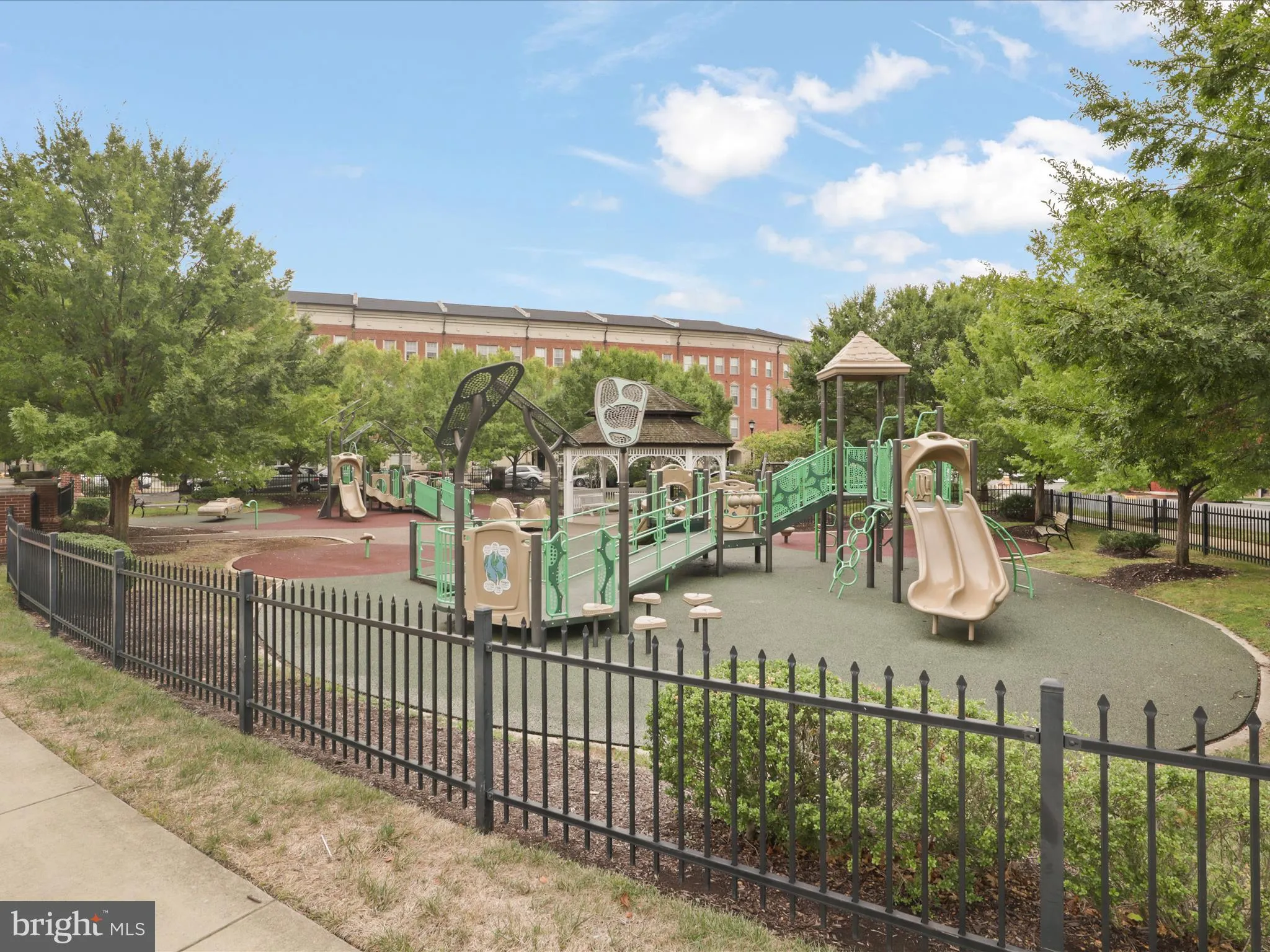 Gainesville, Virginia 20155, United States, 3 Bedrooms Bedrooms, ,4 BathroomsBathrooms,Residential,Active,217199