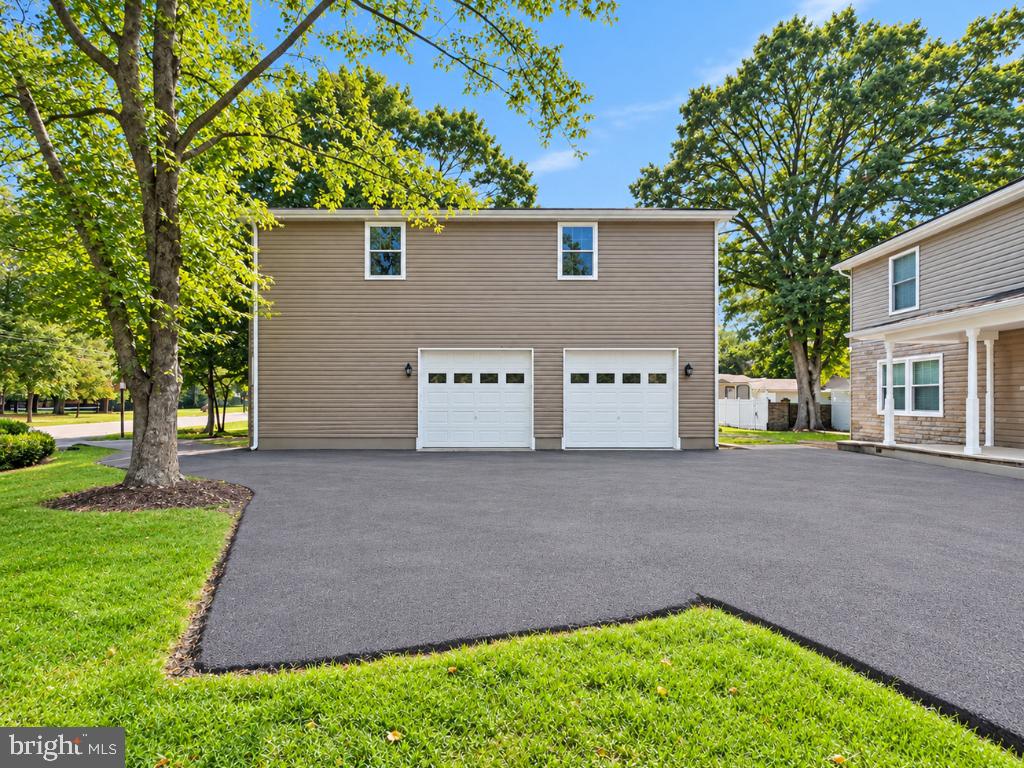 23161 TOWN CREEK DRIVE