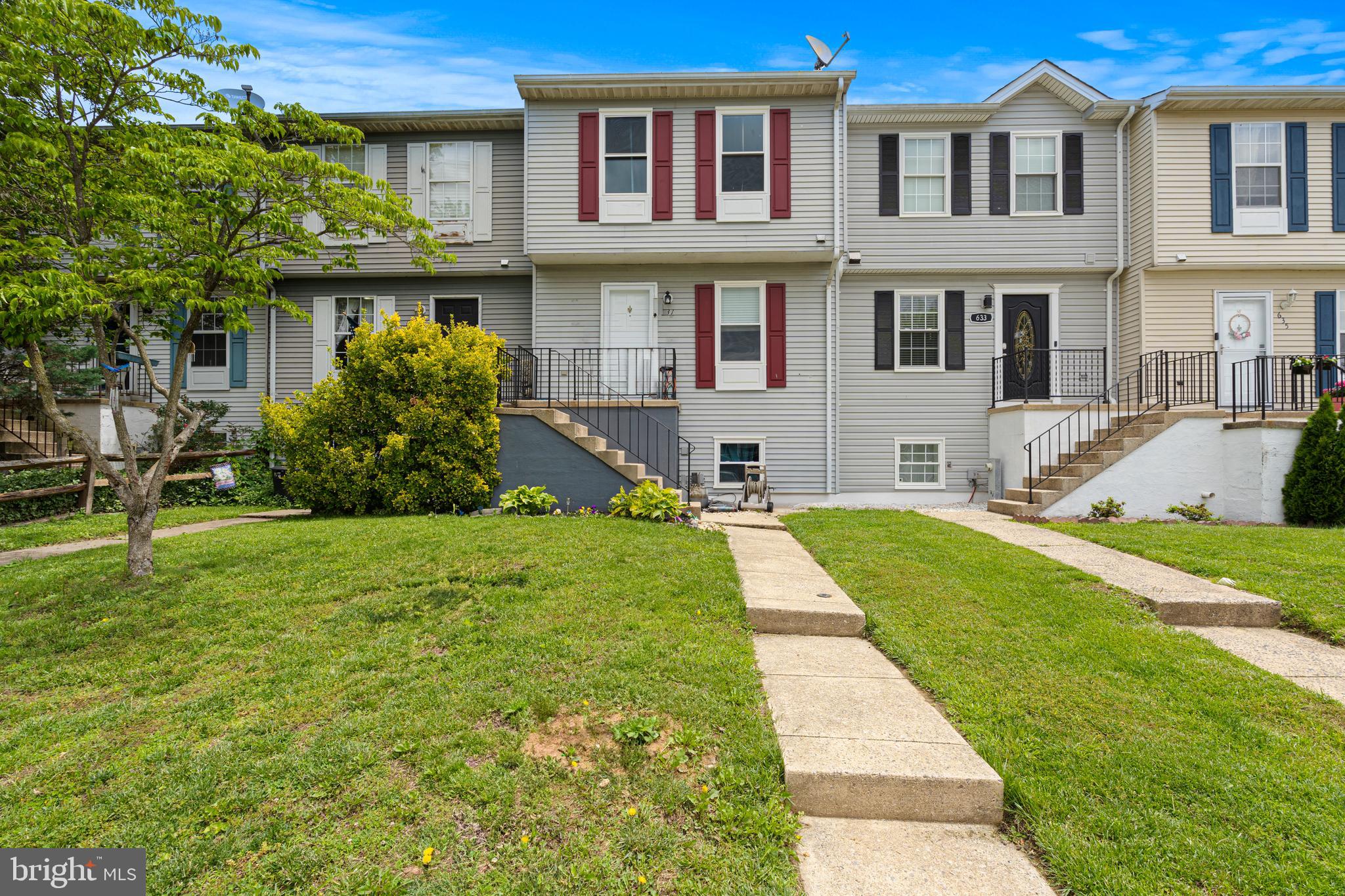 *** NEW LOWERED PRICE ***
Don't miss this newly renovated 3 bedroom 2.5 bathroom townhome in the desirable Carrollwood Manor community with no HOA! This home boosts so many updates, freshly painted walls throughout, LVP flooring featured on the spacious main level, into the updated kitchen with all new stainless steel appliances, an updated deck leading to the fenced backyard and shed and all newly renovated bathrooms! The 3rd floor boosts 3 spacious bedrooms with ample closets and the laundry room! The basement is fully finished with the potential of a 4th bedroom and a full bathroom. The HVAC/AC unit and sliding back door, front storm door and windows throughout the home have been replaced less than 5 years ago and the roof was replaced in 2013. Schedule your showing today!!