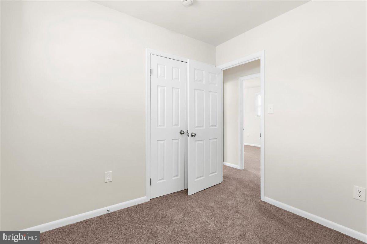 CRESTVIEW MANOR - Residential Lease