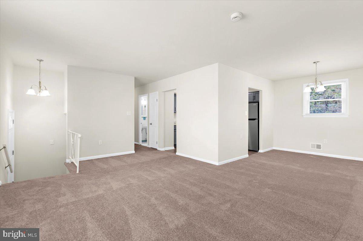 CRESTVIEW MANOR - Residential Lease