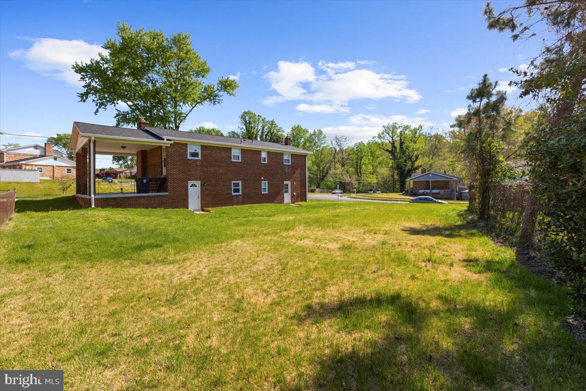 CRESTVIEW MANOR - Residential Lease