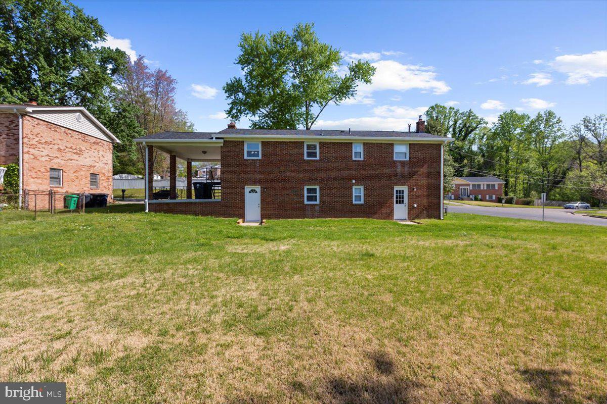 CRESTVIEW MANOR - Residential Lease