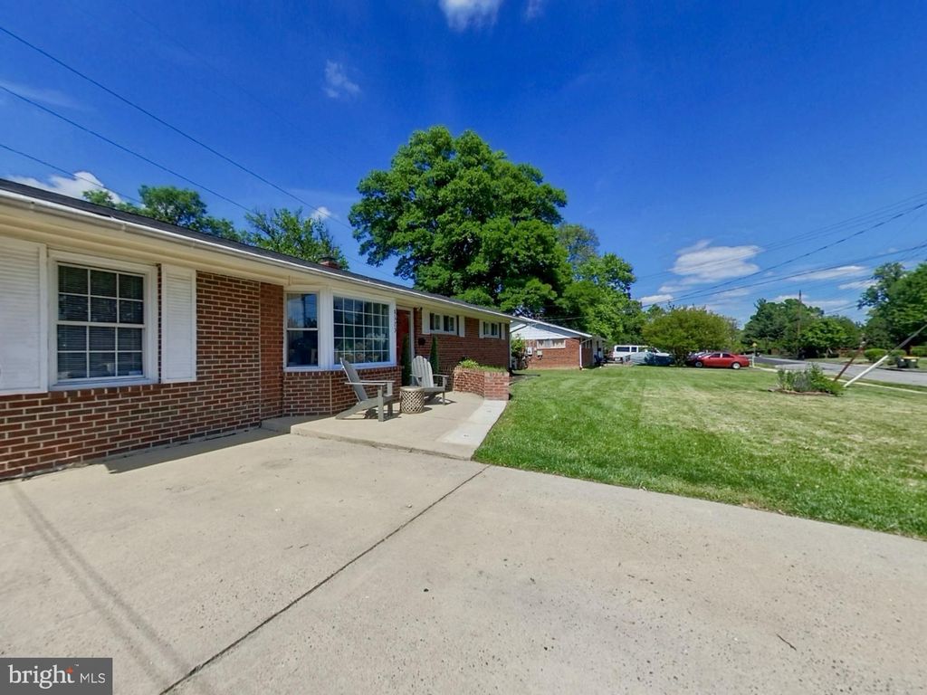 Photo of 4520 Apple Tree Drive, ALEXANDRIA, VA 22310 (MLS # VAFX2307248)