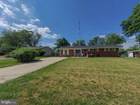 Photo of 4520 Apple Tree Drive, ALEXANDRIA, VA 22310 (MLS # VAFX2307248)