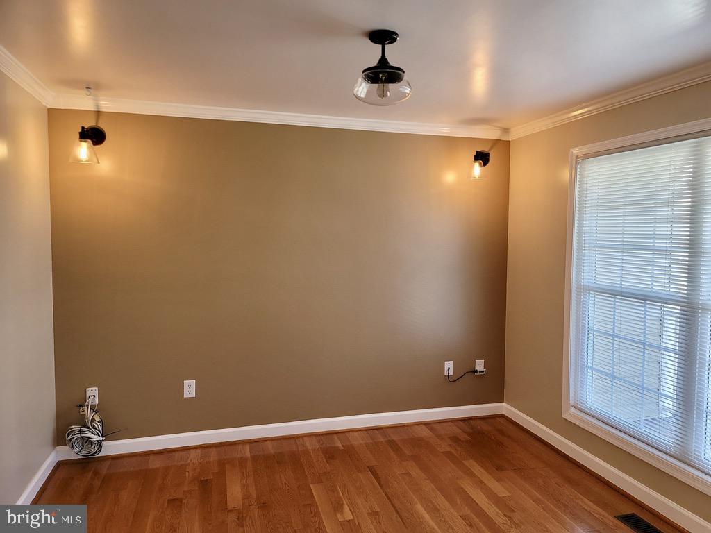 STONE RIVER - Residential Lease