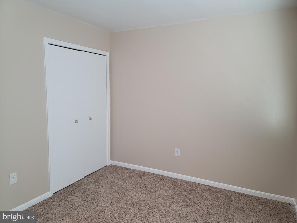 STONE RIVER - Residential Lease