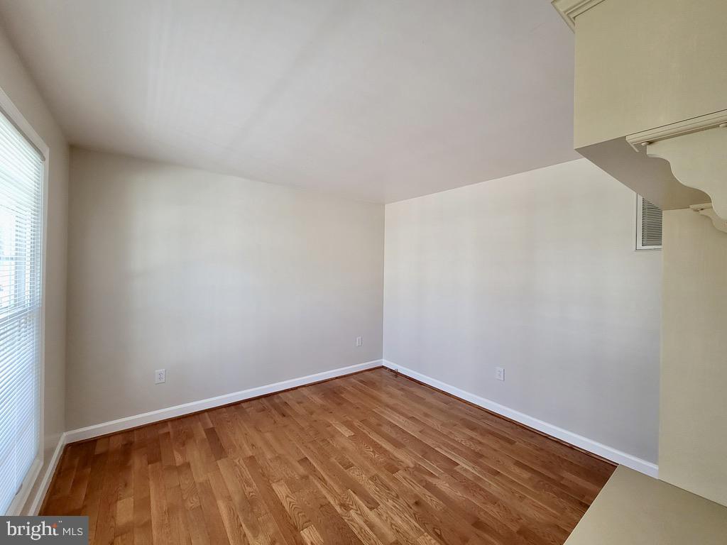 STONE RIVER - Residential Lease