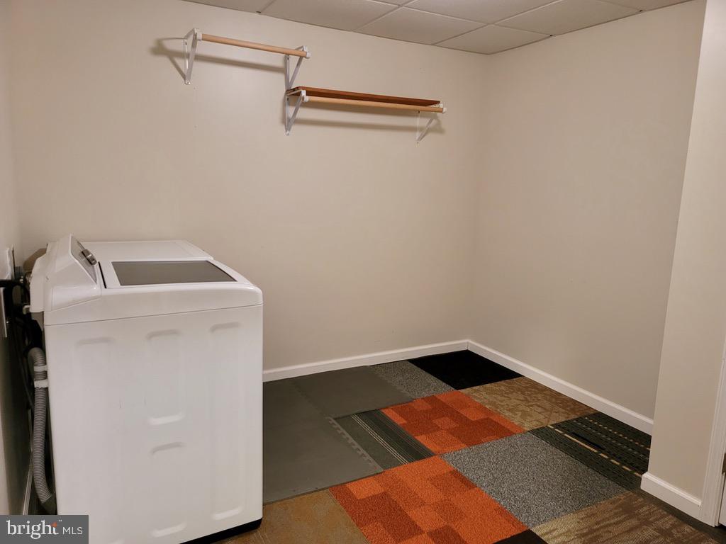 STONE RIVER - Residential Lease