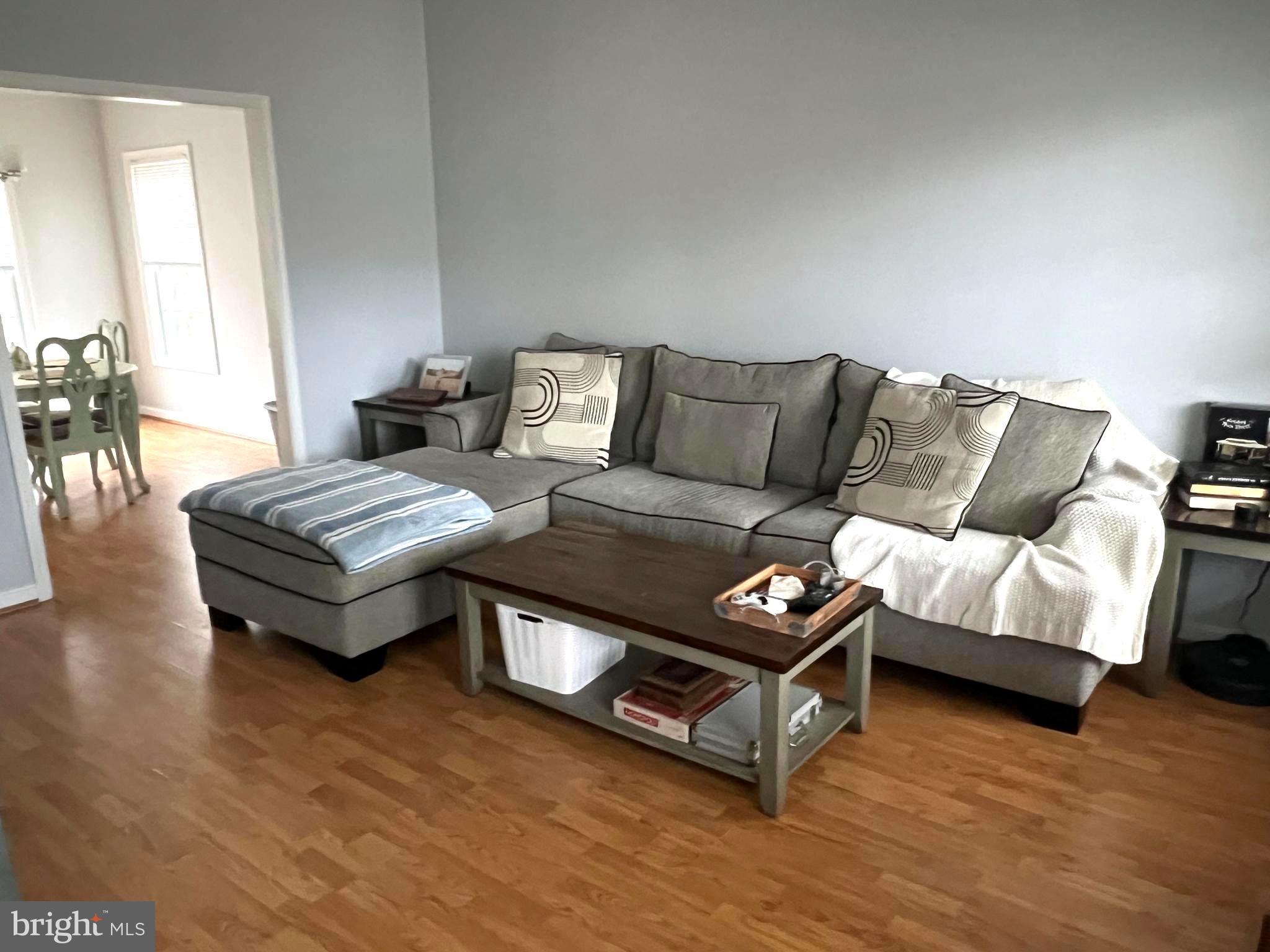 QUEEN ANNE COLONY - Residential Lease