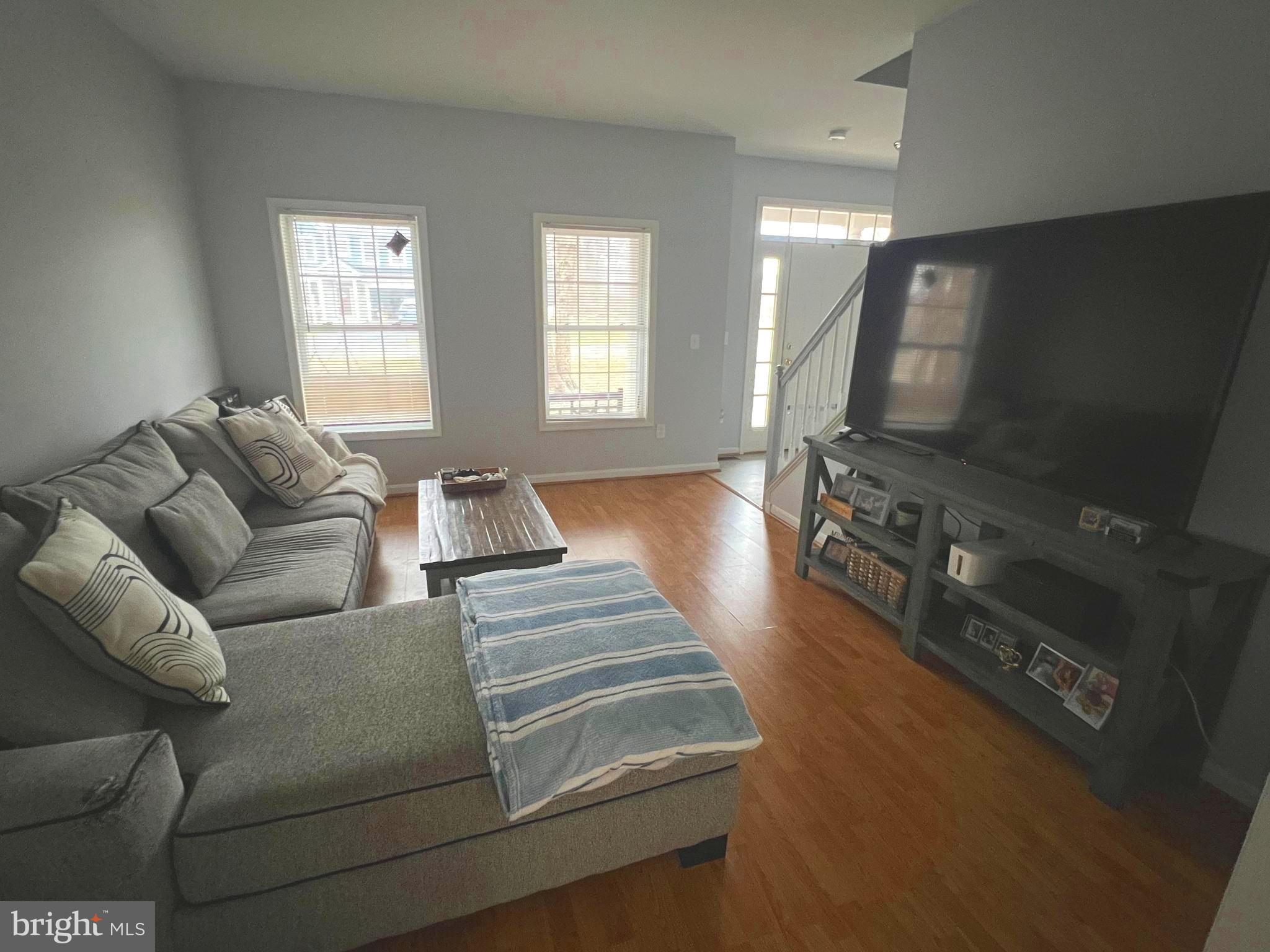 QUEEN ANNE COLONY - Residential Lease