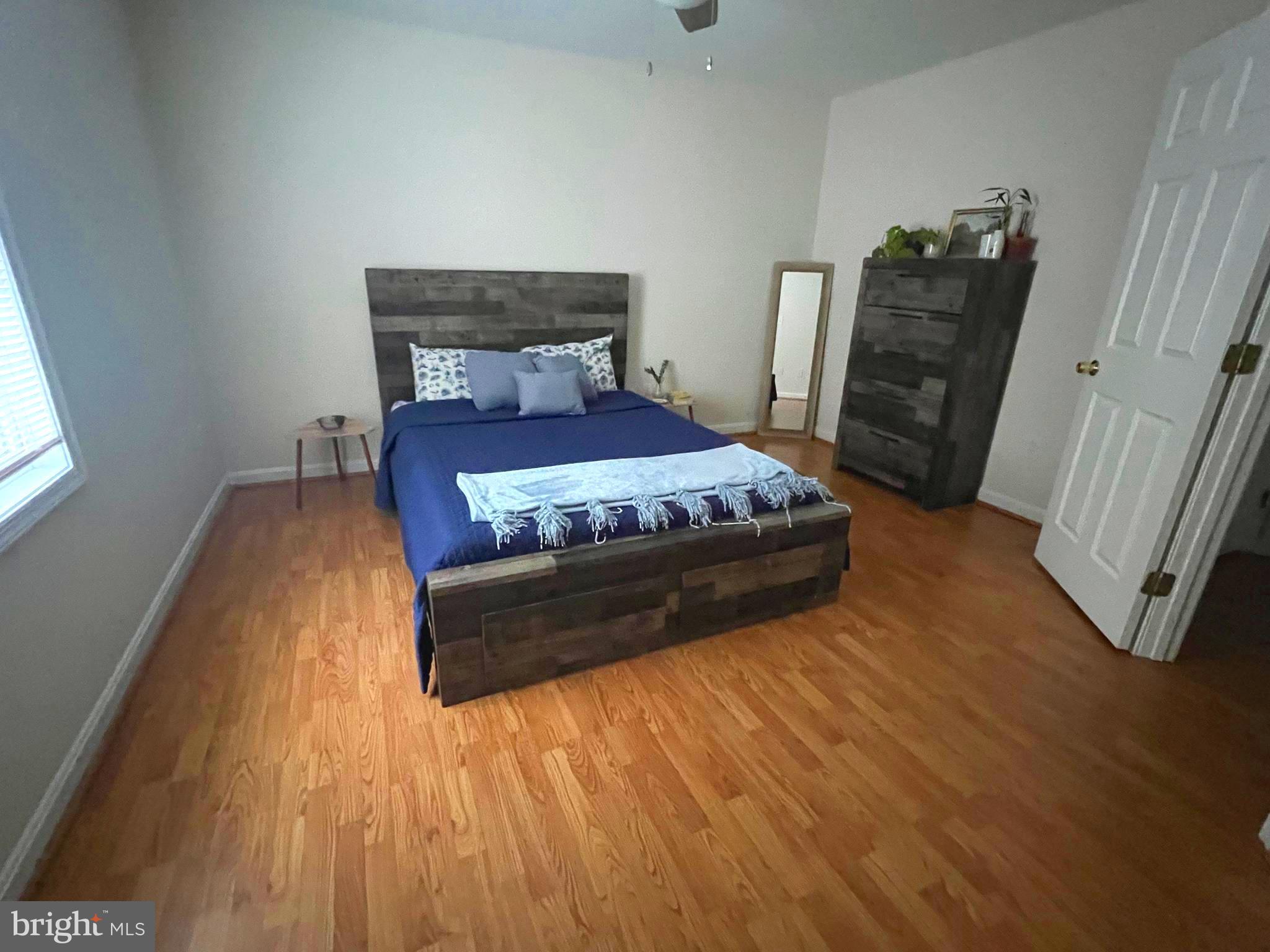 QUEEN ANNE COLONY - Residential Lease