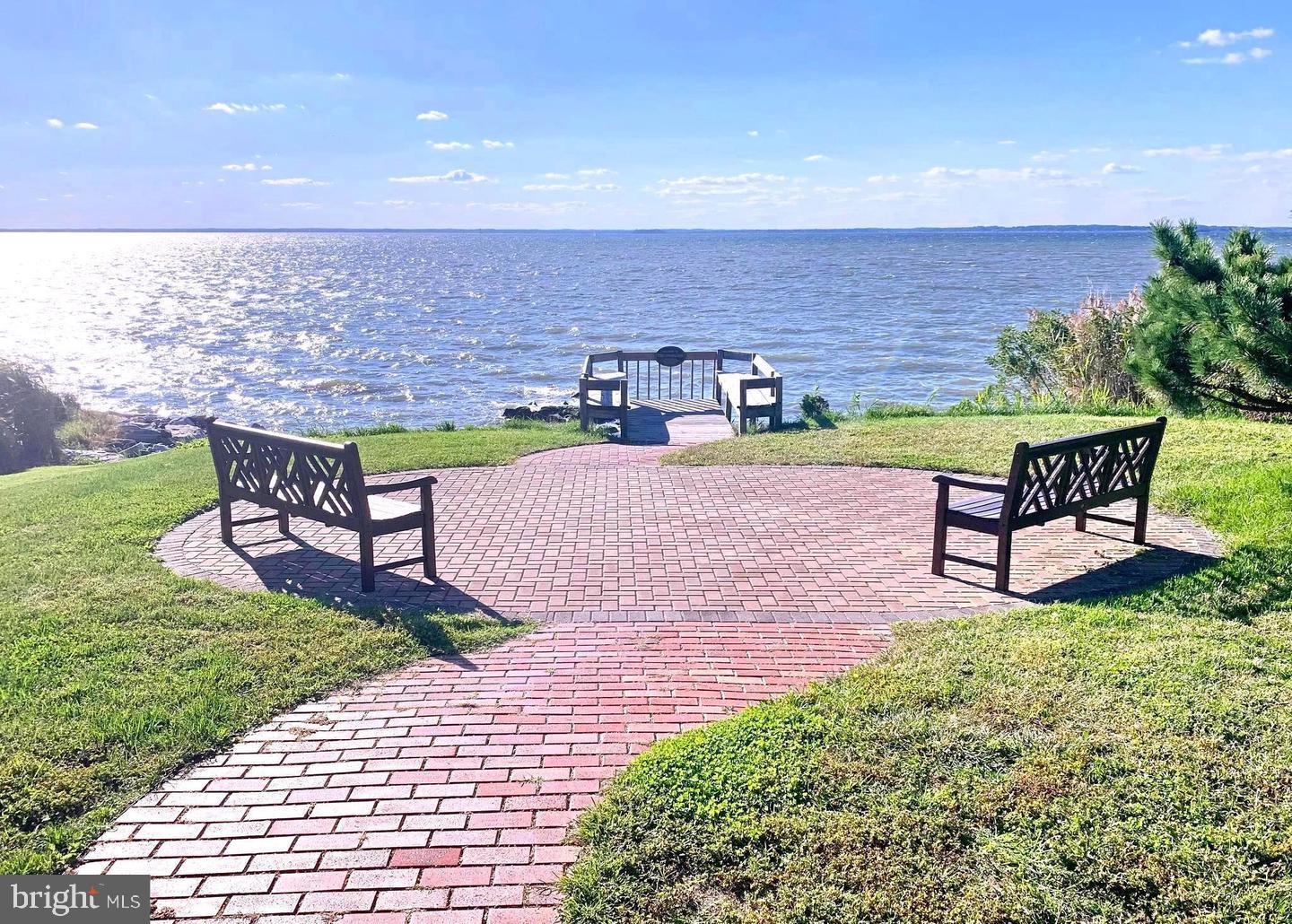 QUEEN ANNE COLONY - Residential Lease