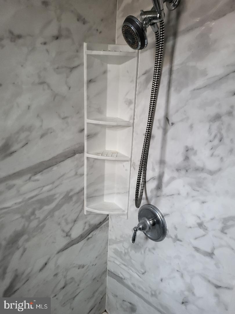 ART MUSEUM AREA - Residential Lease