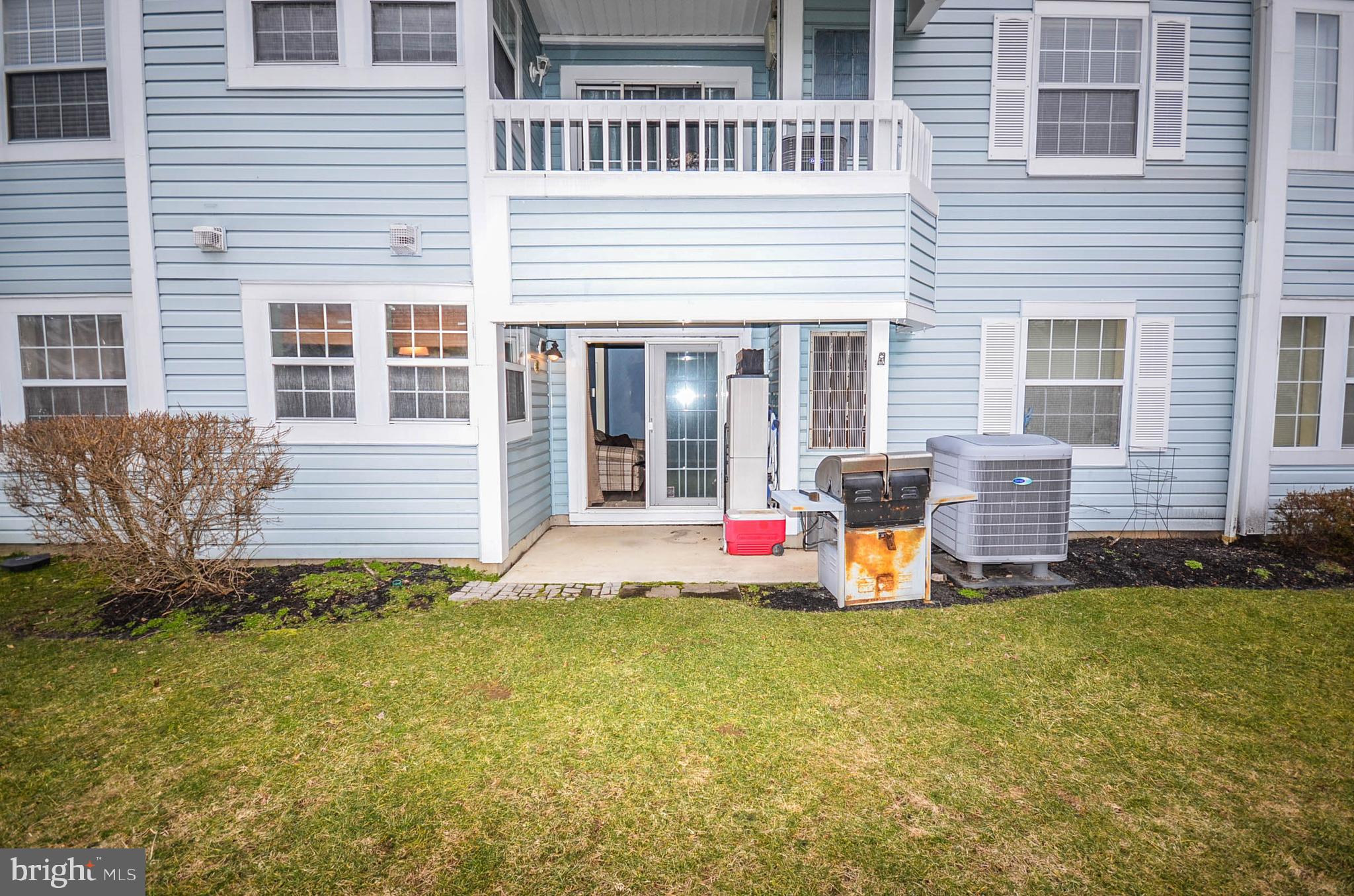 VILLAGE OF MONTGOMERY RUN - Residential