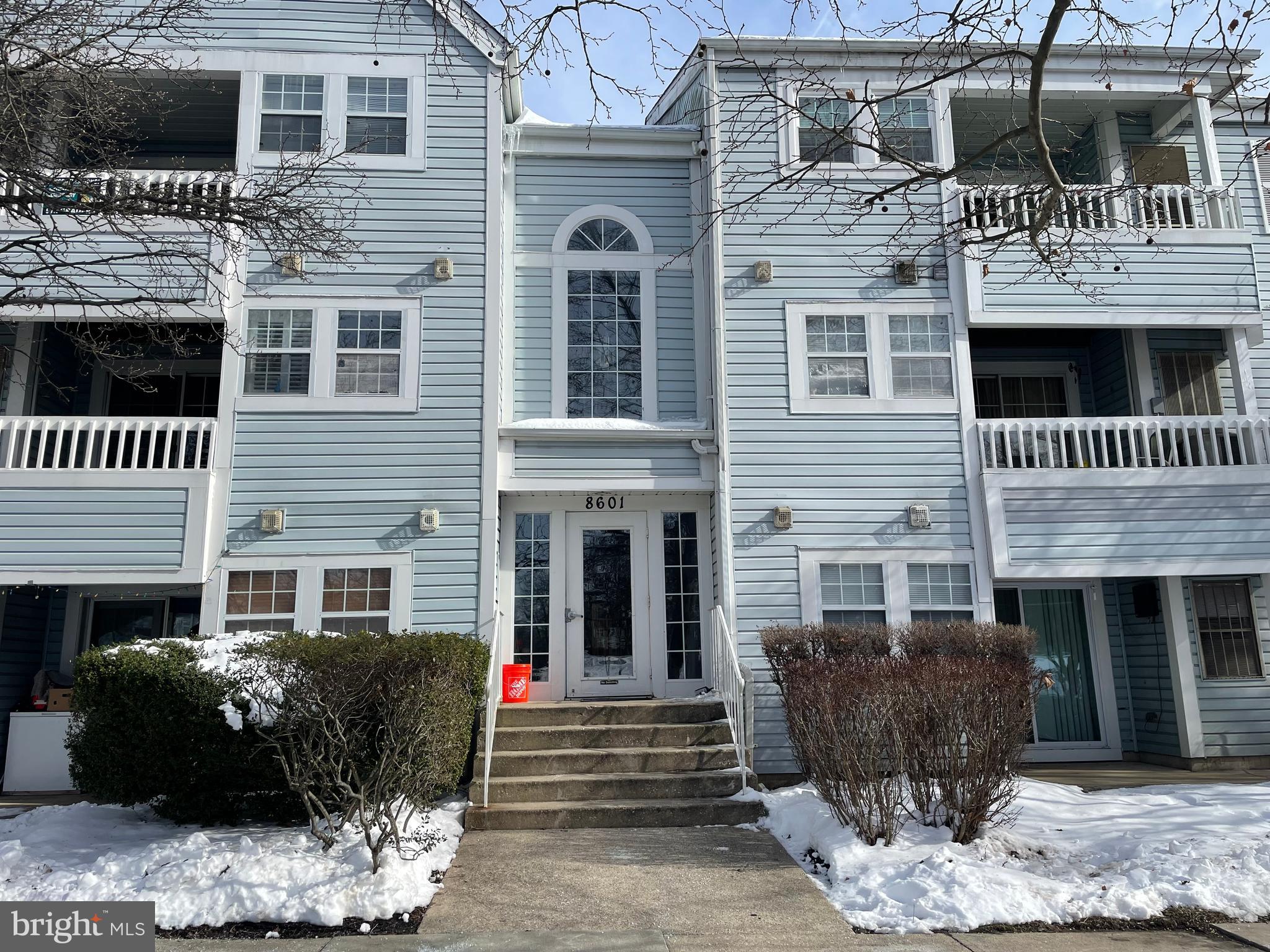 VILLAGE OF MONTGOMERY RUN - Residential