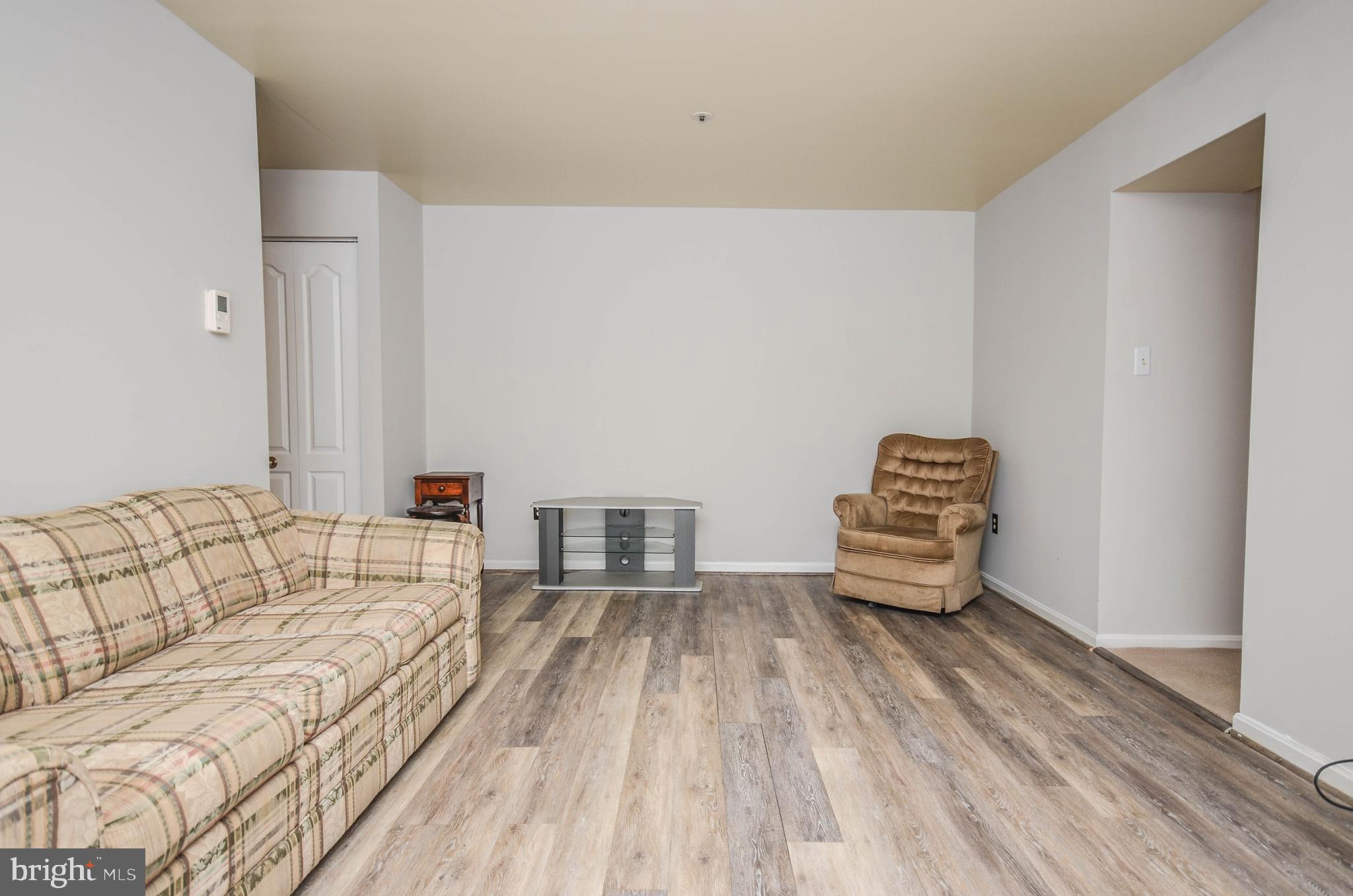 VILLAGE OF MONTGOMERY RUN - Residential