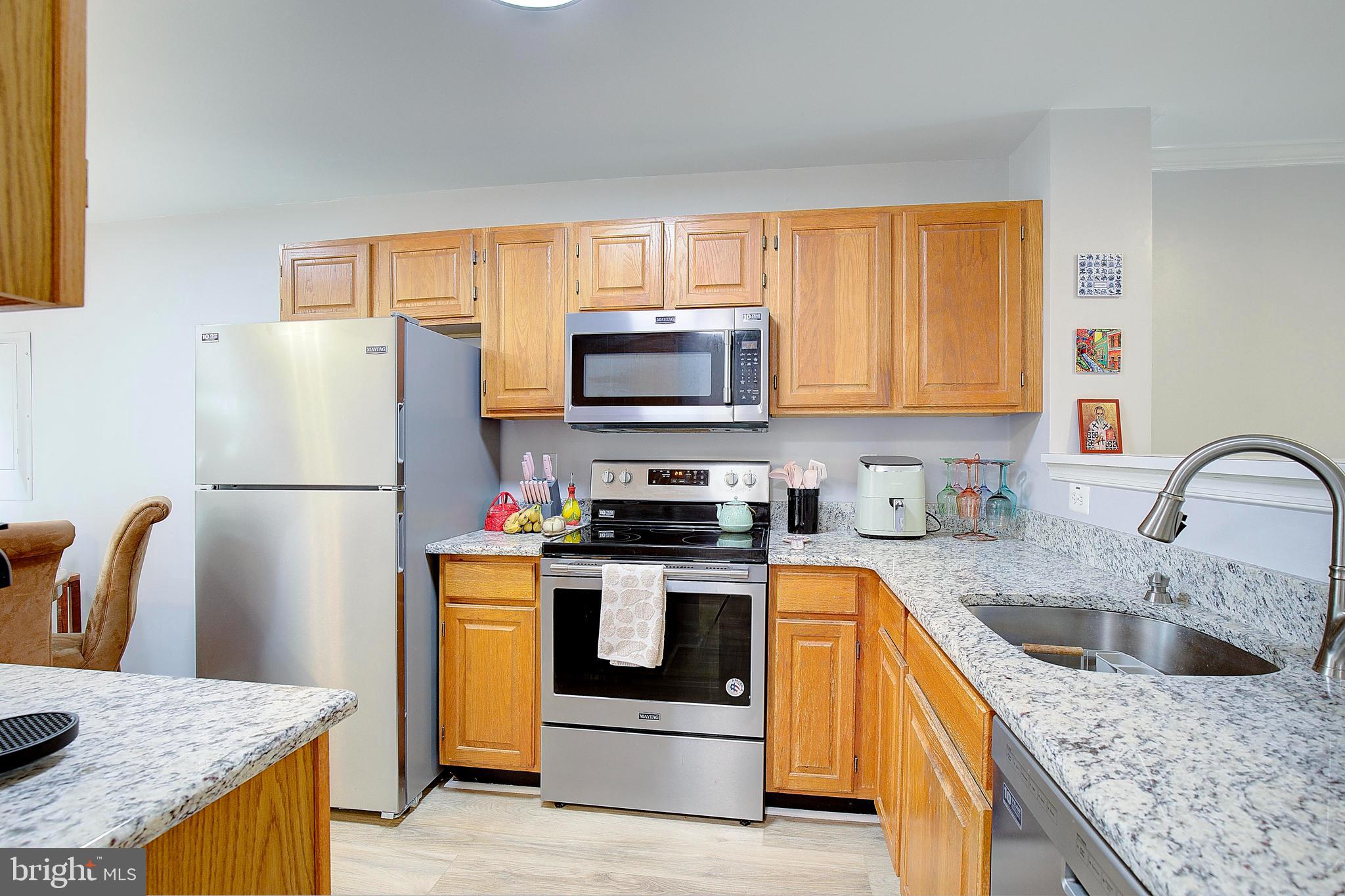 CEDAR GROVE AT CROFTON - Residential