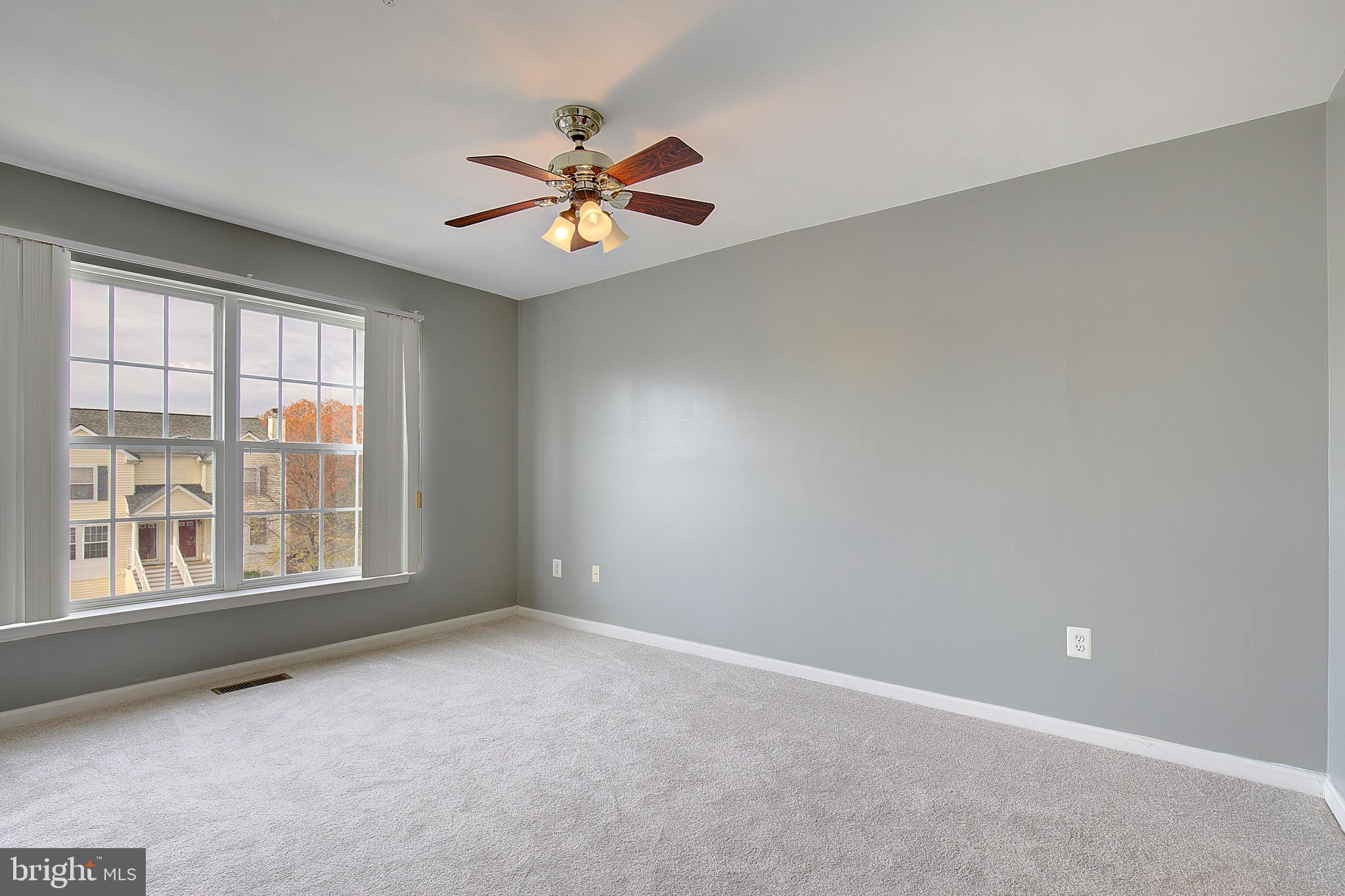 CEDAR GROVE AT CROFTON - Residential