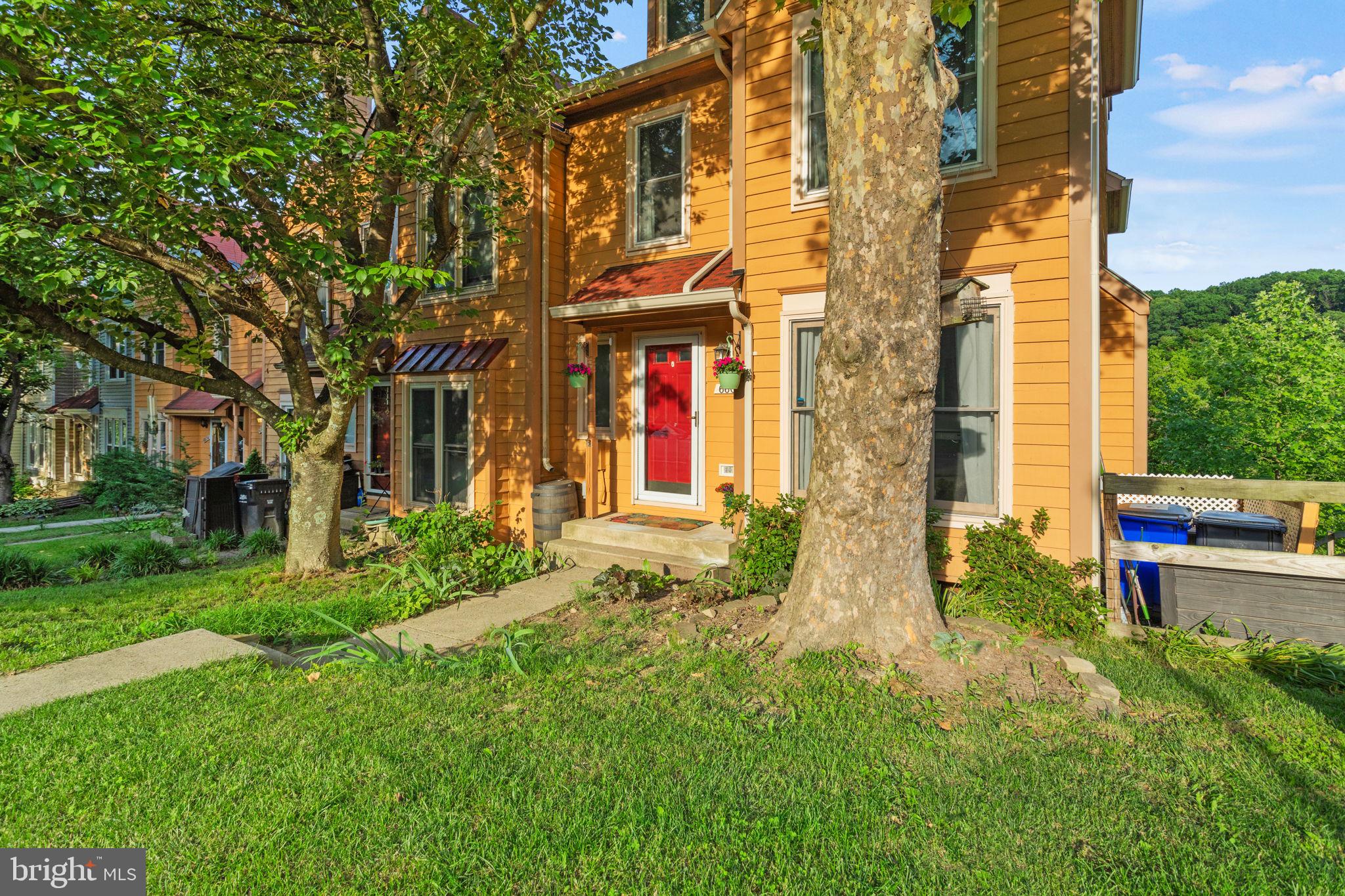 LAKE ANITA LOUISE - Residential Lease