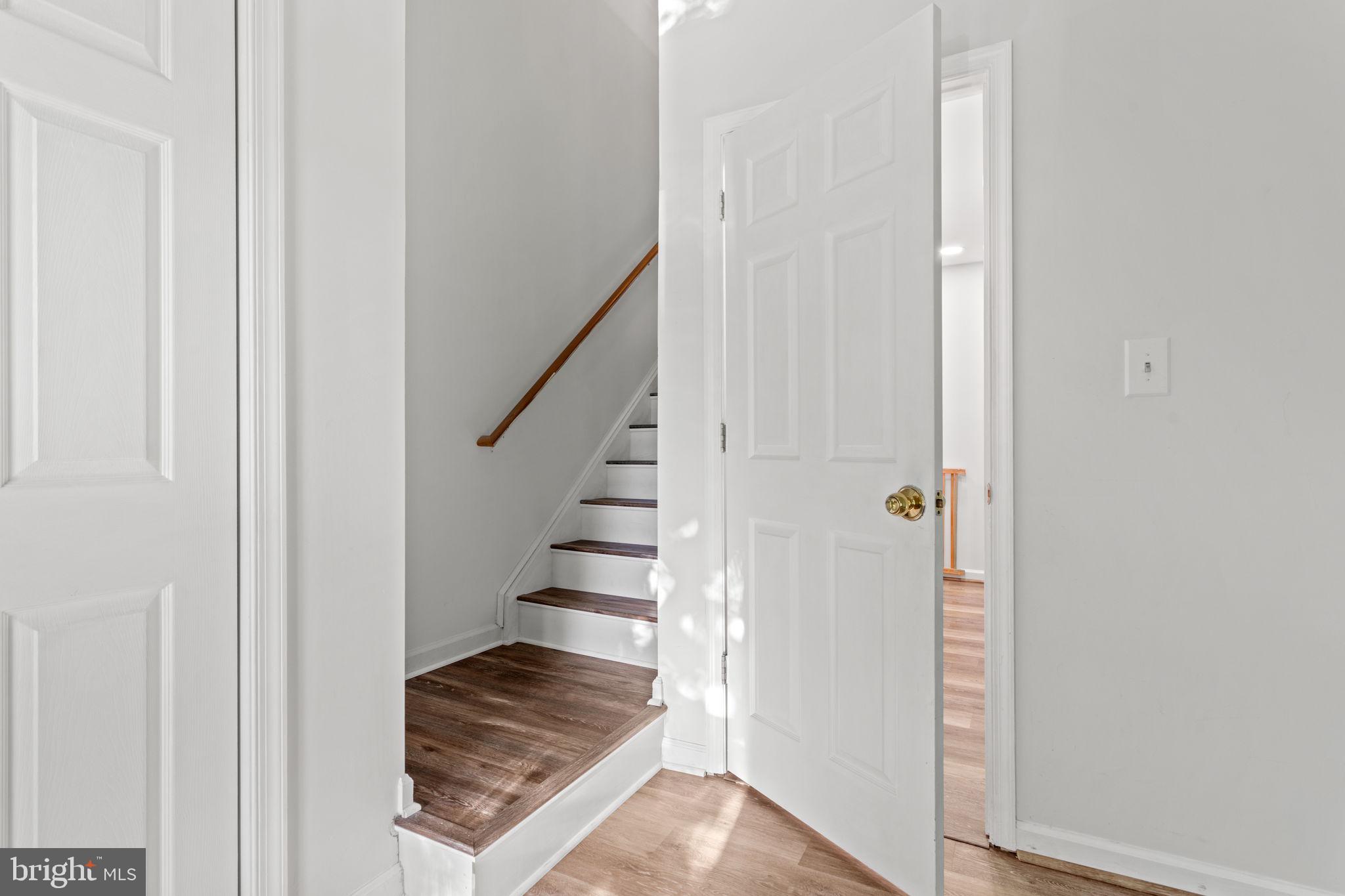 LAKE ANITA LOUISE - Residential Lease