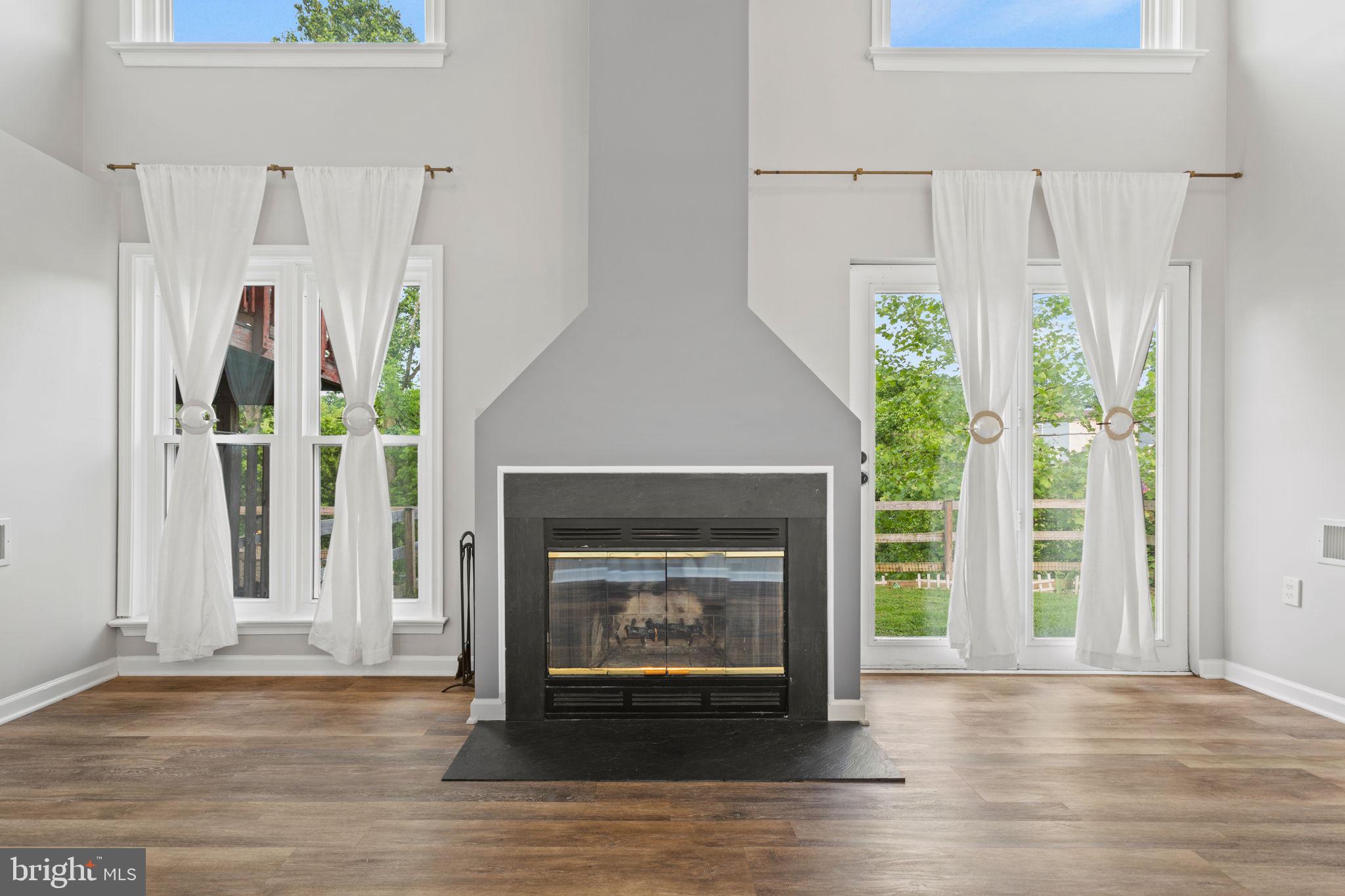 LAKE ANITA LOUISE - Residential Lease