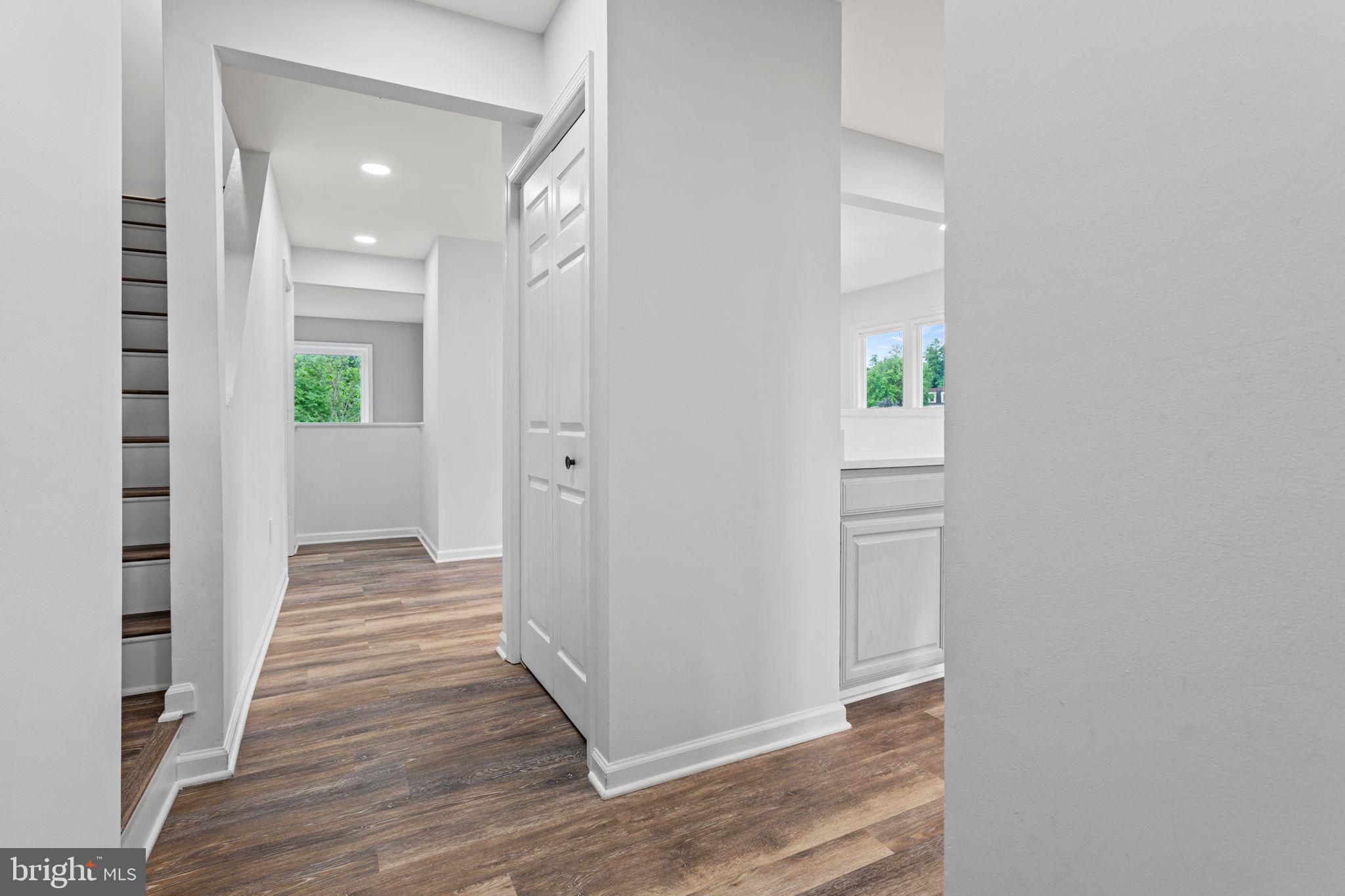 LAKE ANITA LOUISE - Residential Lease