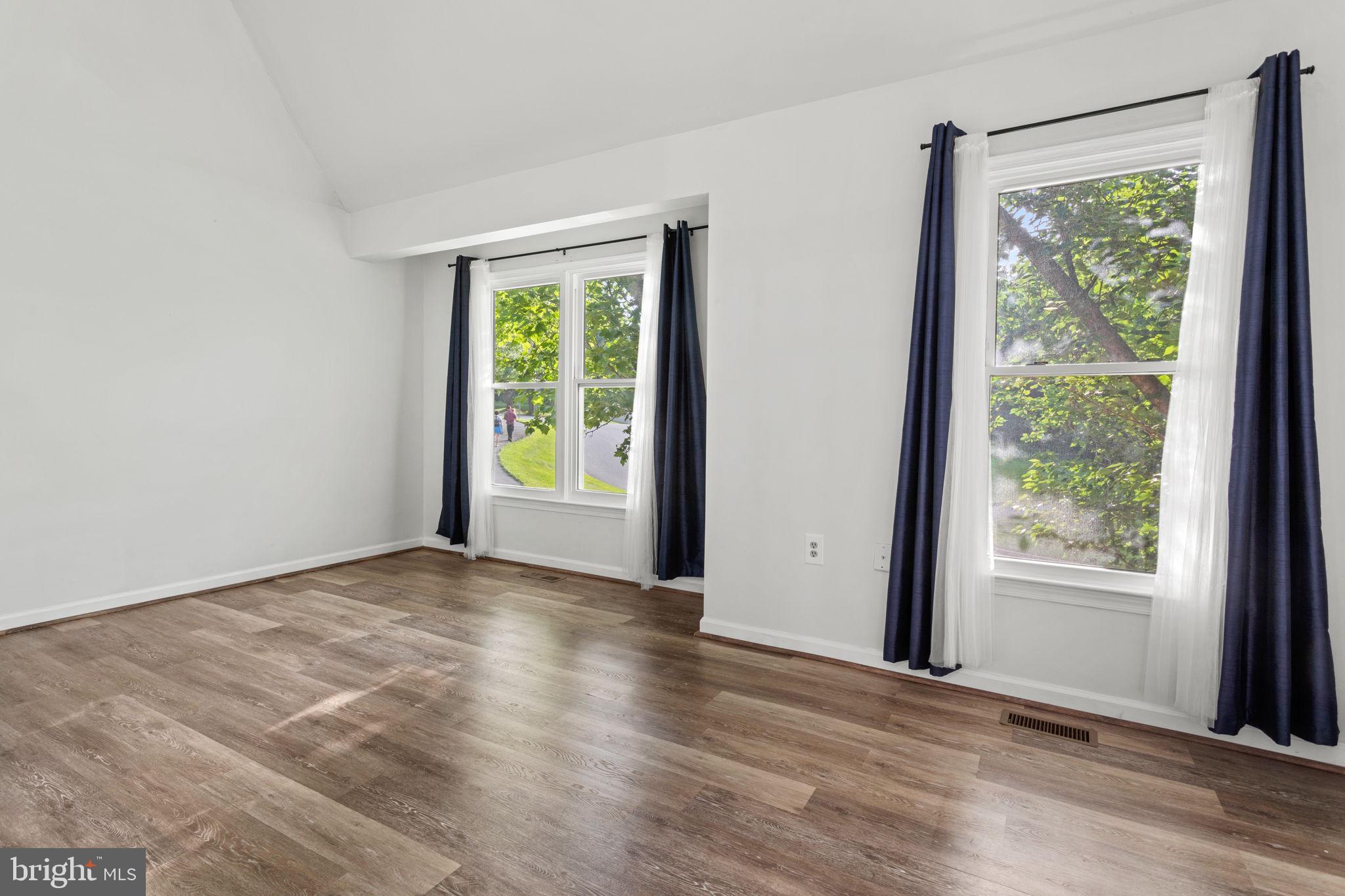 LAKE ANITA LOUISE - Residential Lease