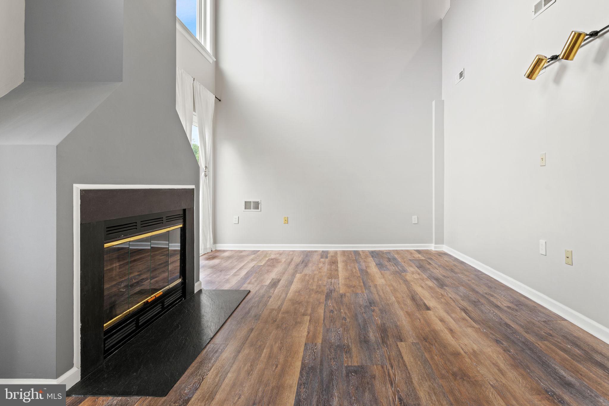 LAKE ANITA LOUISE - Residential Lease