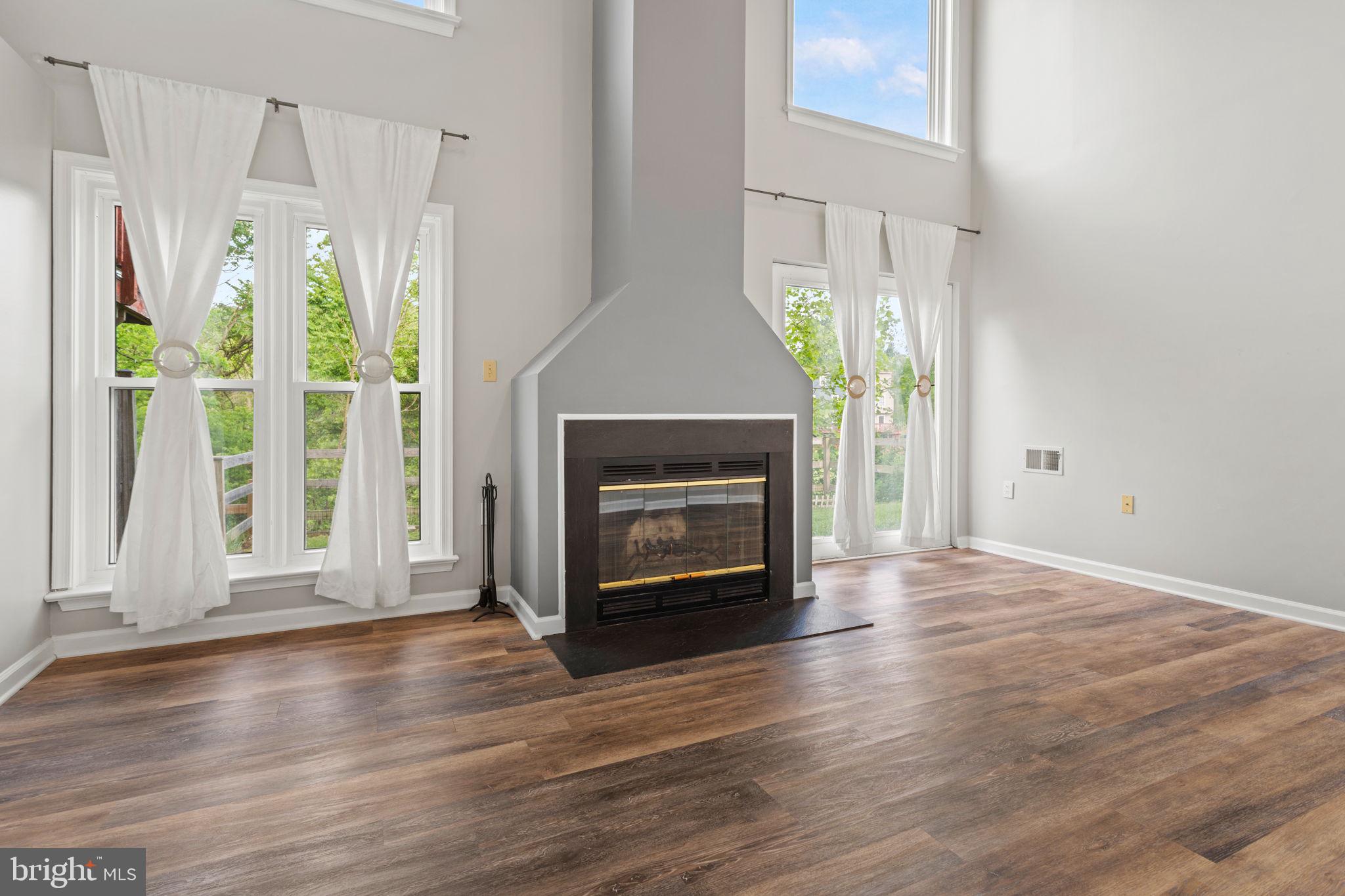 LAKE ANITA LOUISE - Residential Lease