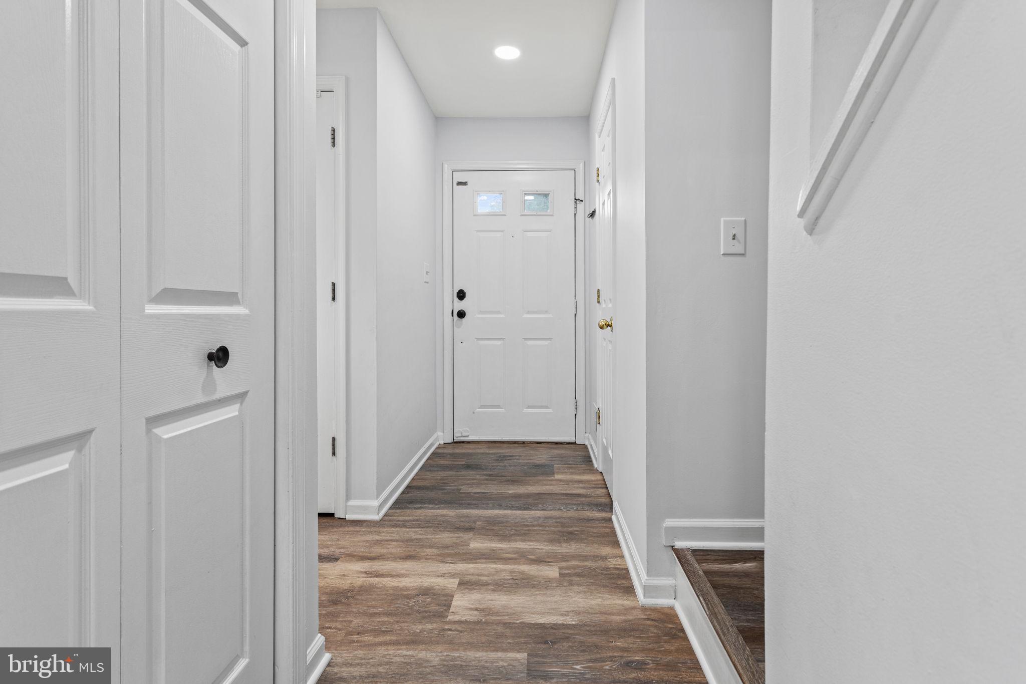 LAKE ANITA LOUISE - Residential Lease